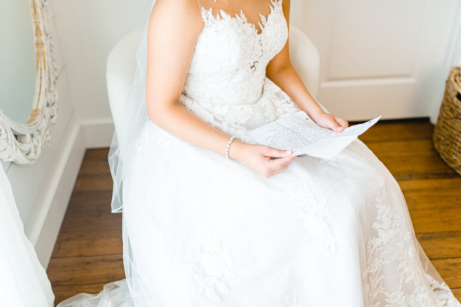 BaerWeddingGettingReady-100