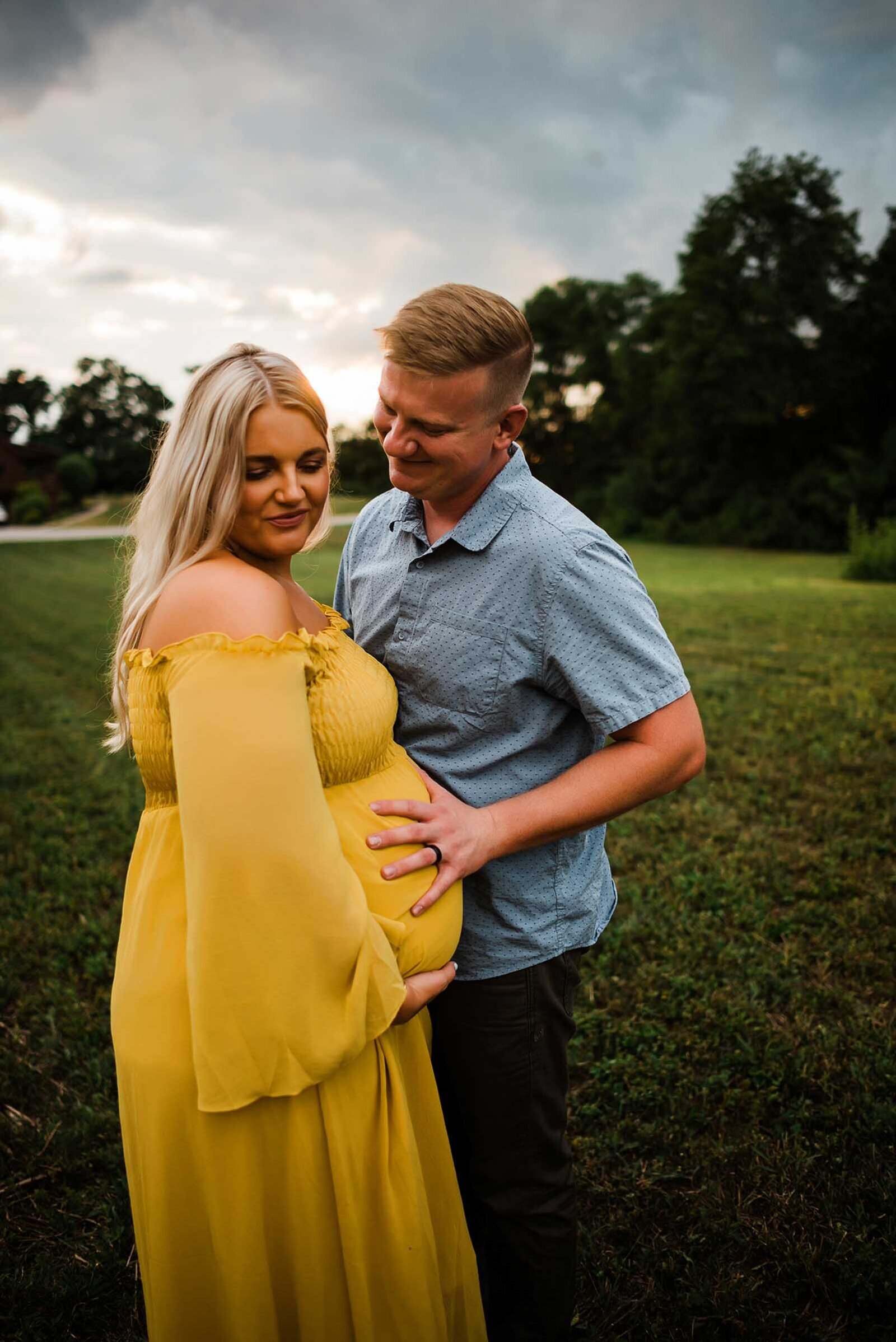 Columbus-Ohio-Maternity-Photographer-Jenna-Rosalie-Photography-35