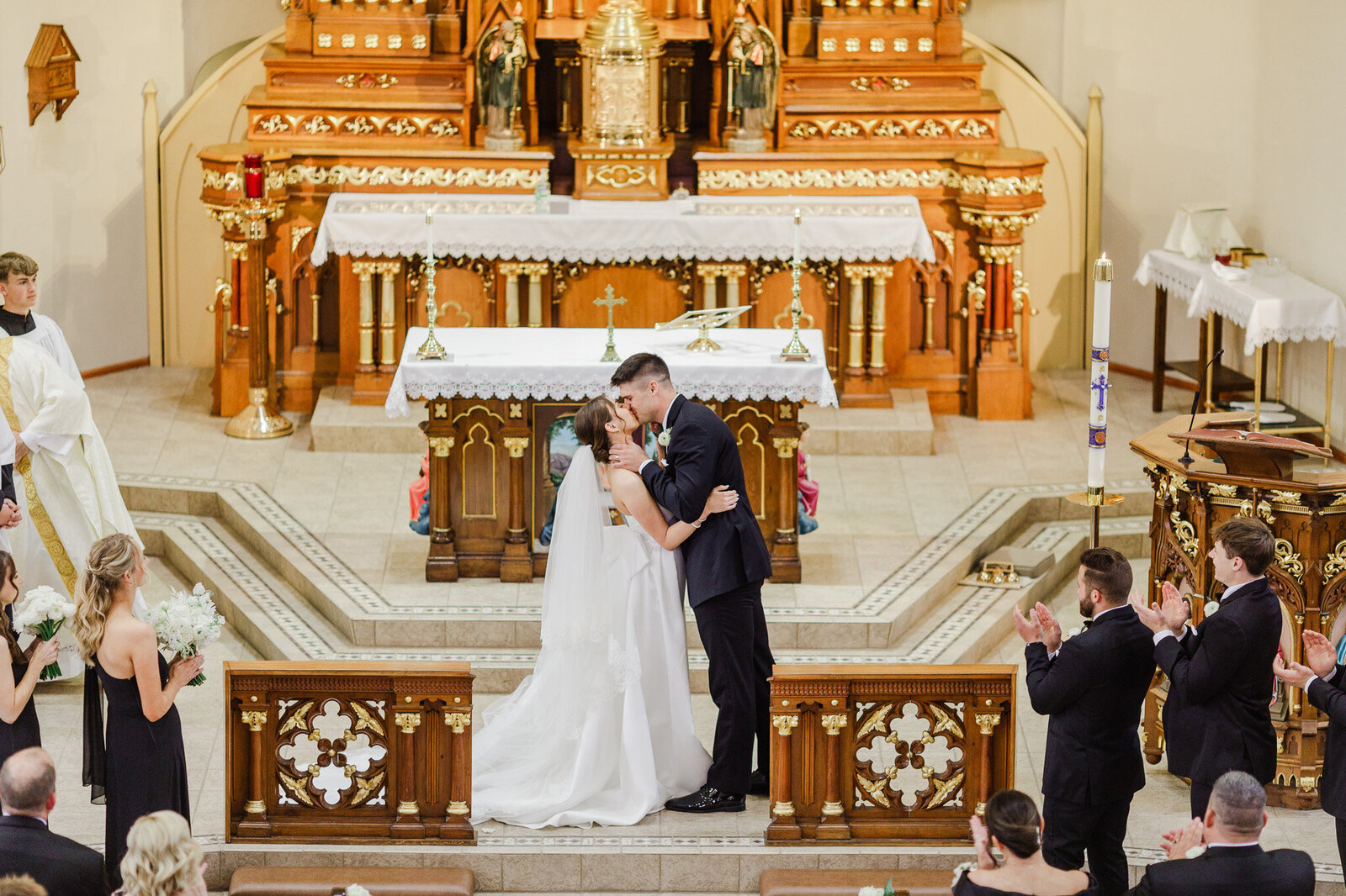 035_Jefferson_Inn_Wausau_Wisconsin_Wedding_Marshfield_Fine_Art_James-Stokes_Wedding_Photos.25_
