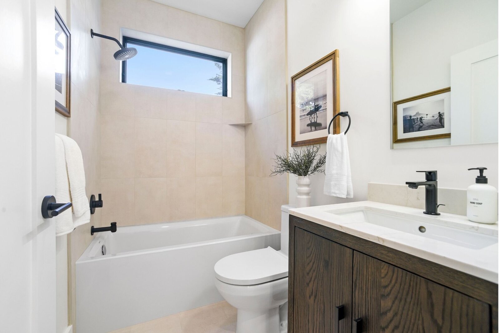 mls39_michael-jimenez-pacifica-realtor-homes-for-sale-top-real-estate-agent-buyers-agent-luxury-bath