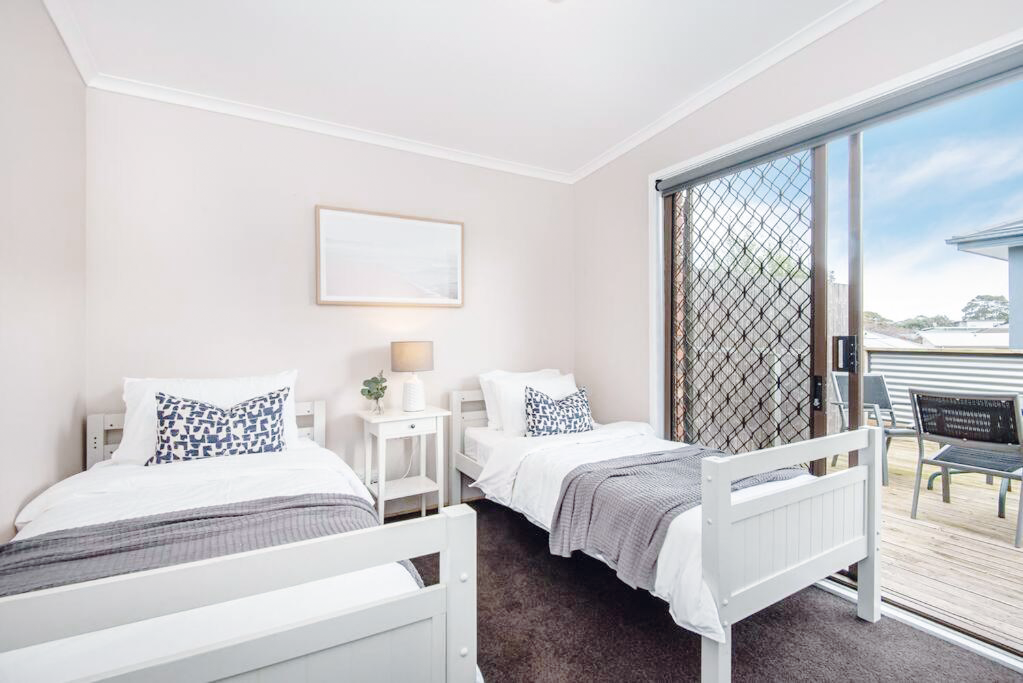 1dreamy-dromana-airbnb
