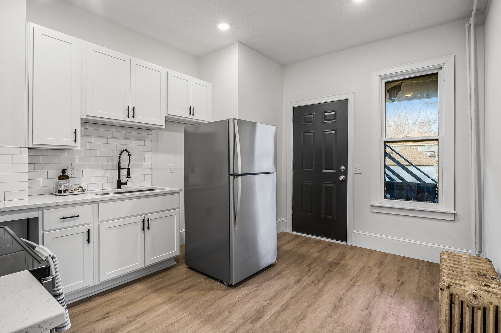 27_1700_Fremont27_mls