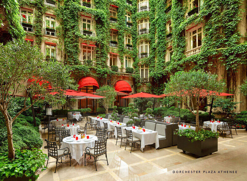 hotel-plaza-athenee-la-cour-jardin-restaurant-landscape-2