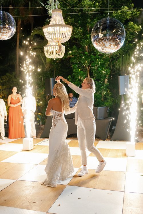 4+jordan+and+danielle+-+bride+and+bride+-+key+west+brides+-+hemingway+home+wedding+-+key+west+wedding+planner+-+florida+keys+wedding+-+wedding+first+dance+-+luxury+wedding+-+cold+sparklers+-+wedding+s