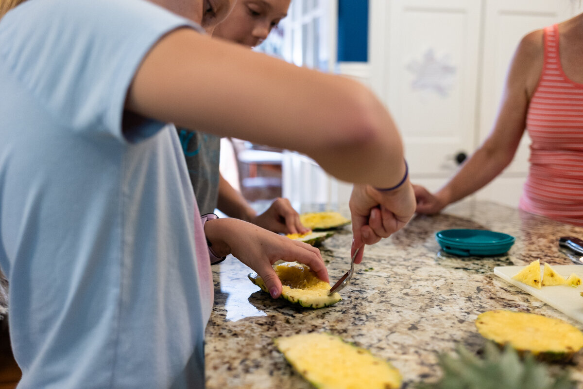LightCreative_202306_DawnBrian_SummerMiniSessions_RaleighDocumentaryFamilyPhotographer_001_blog