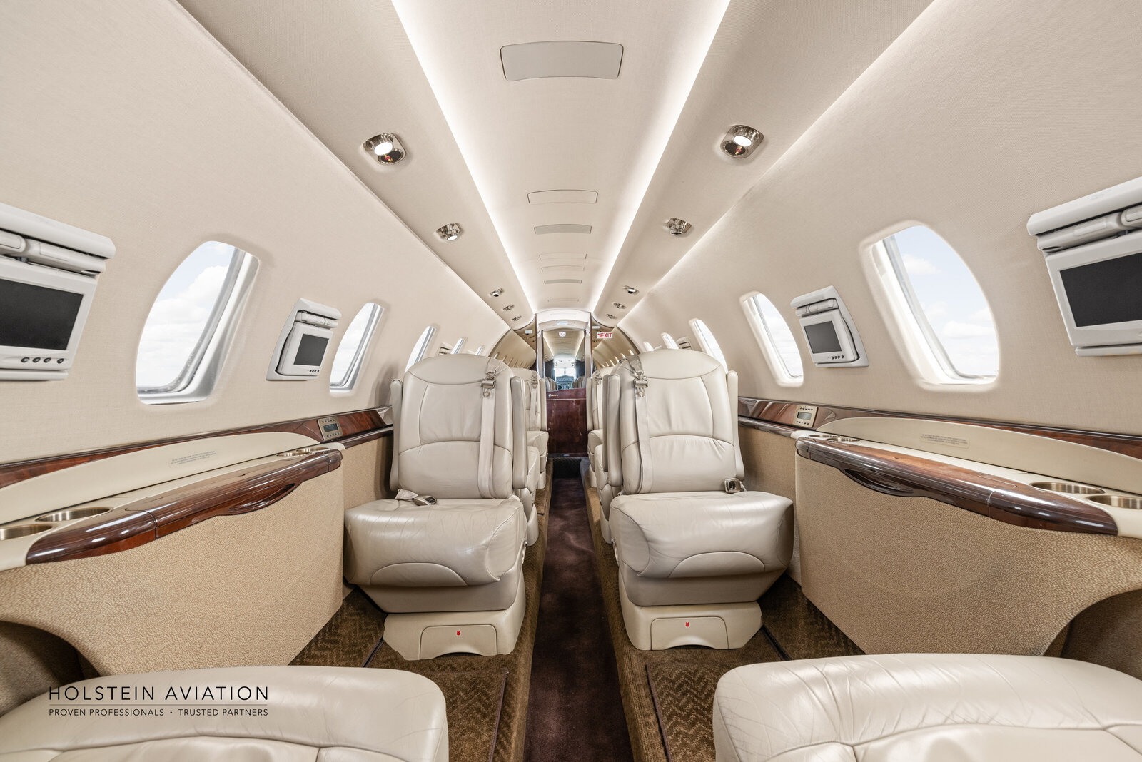 Citation Sovereign SN170 Watermarked-10