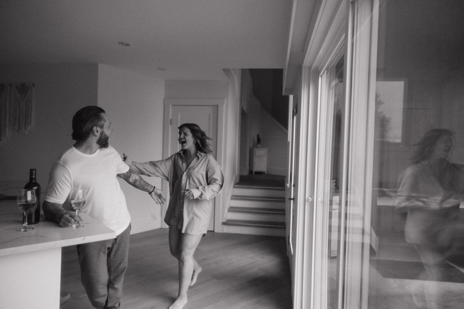 JB Photography - Intimate Romantic In-home Couples Photoshoot Vancouver BC-53