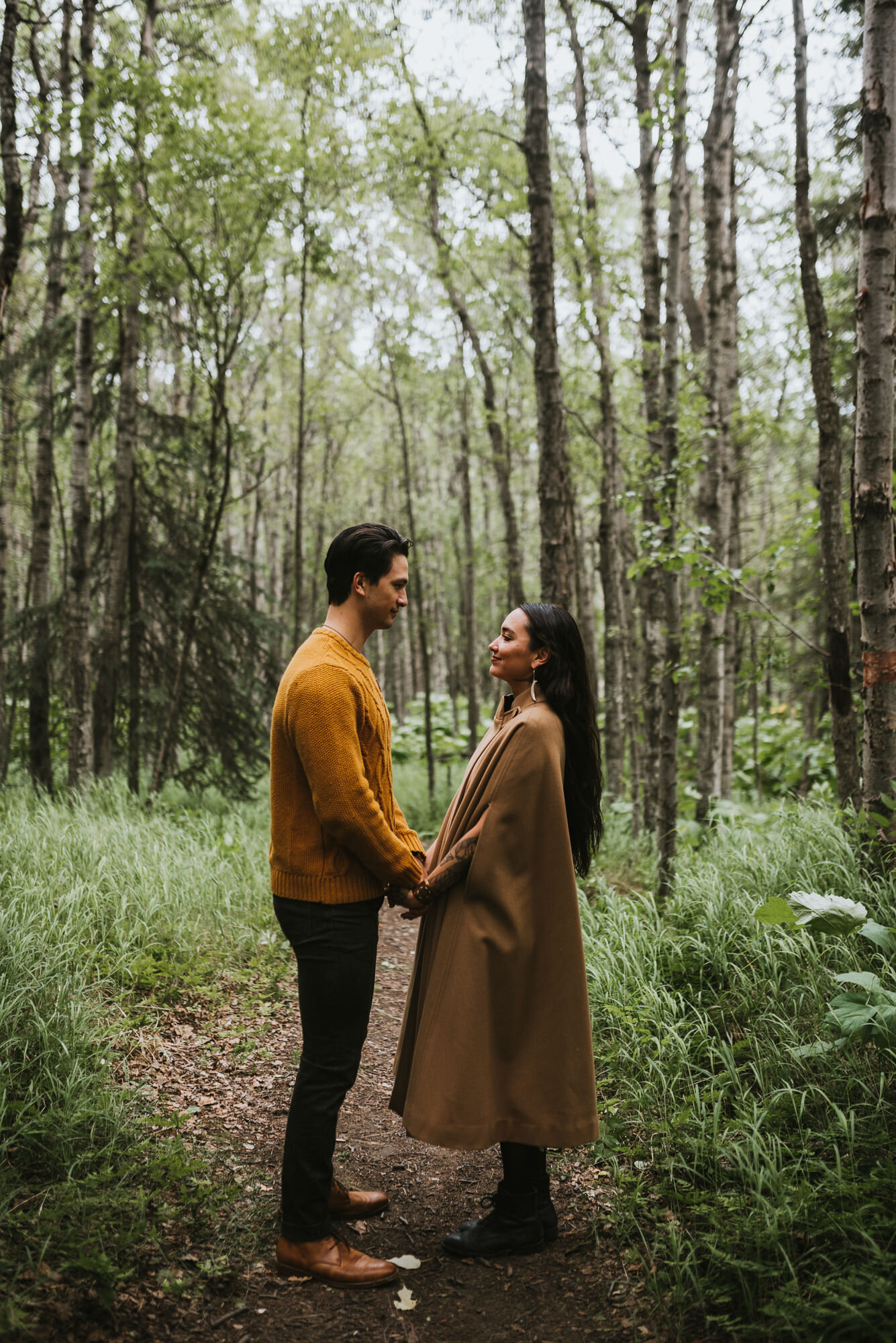 sumer-engagement-photos-in-alaska-donna-marie-photography12