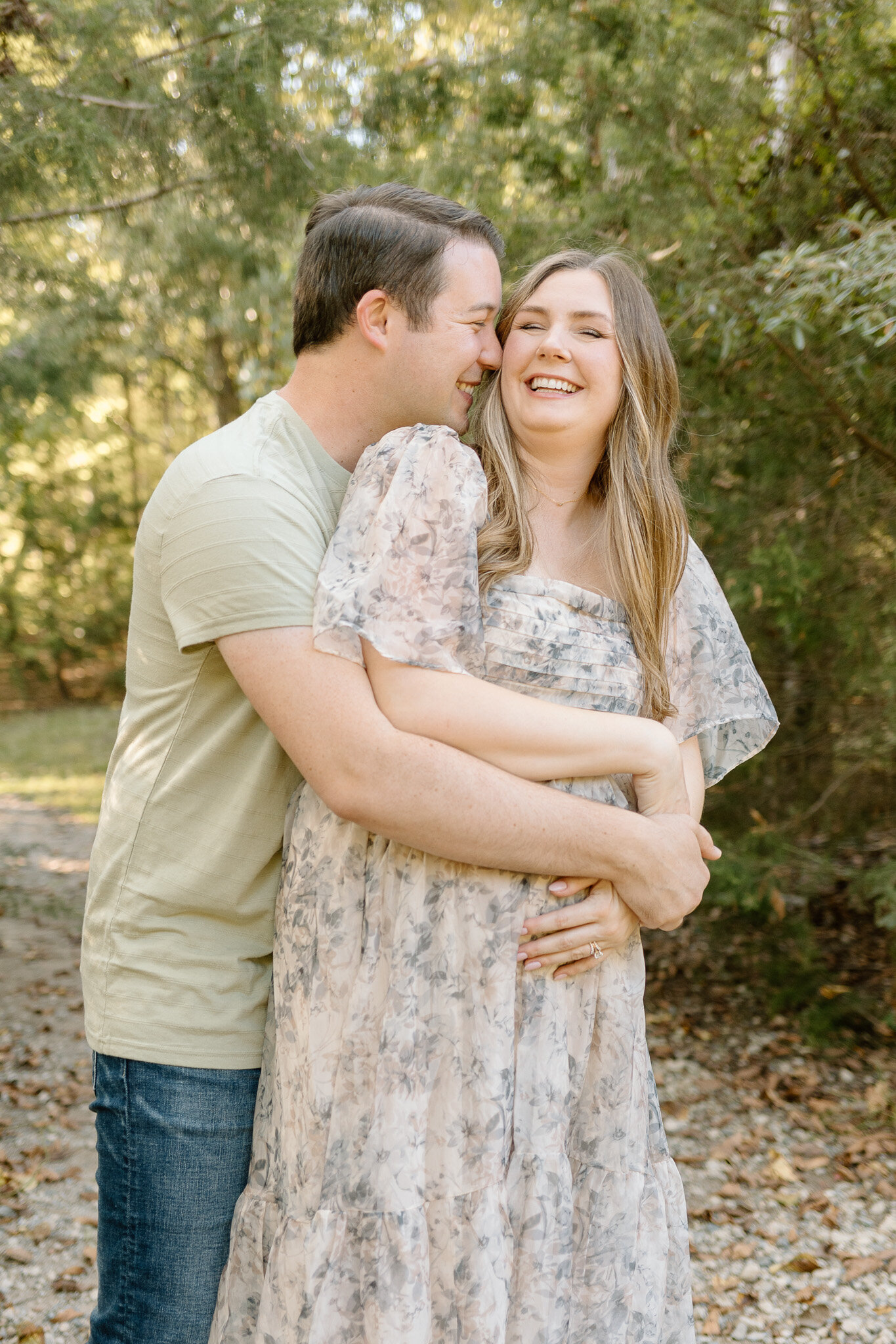 lifestyle-outdoor-maternity-session-photos-charlotte (6)