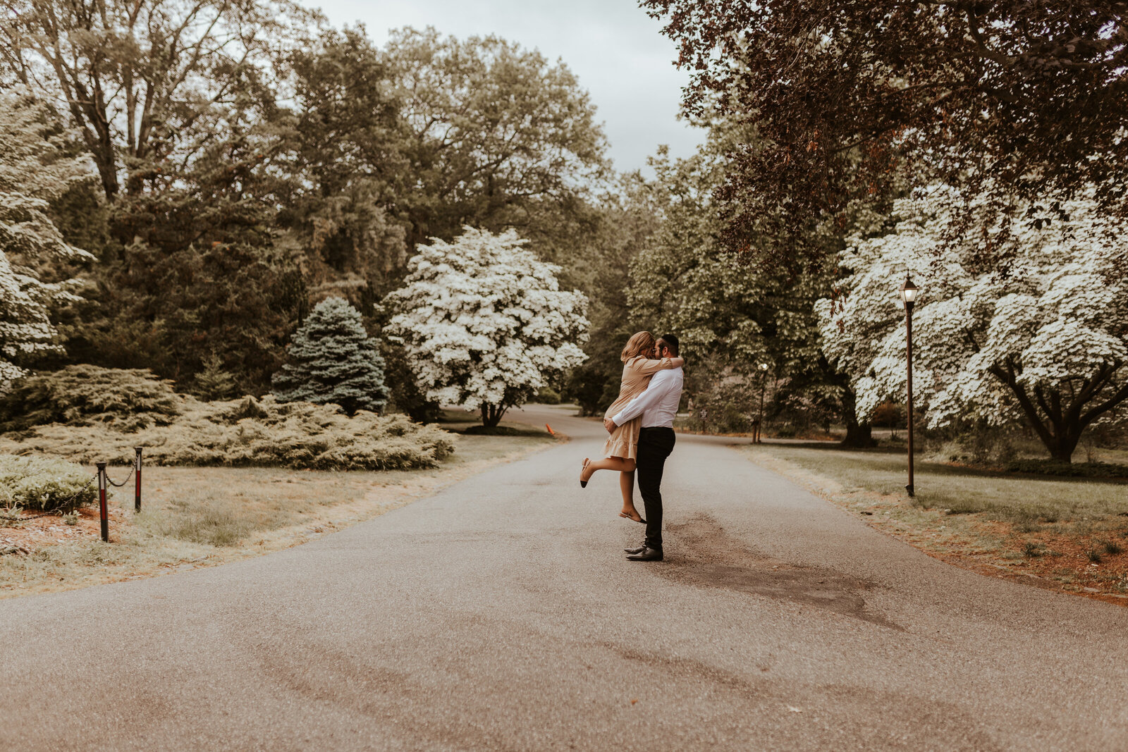 Romantic-Anniversary-Botanical-Gardens-Love-to-Lens-Photography-(100)