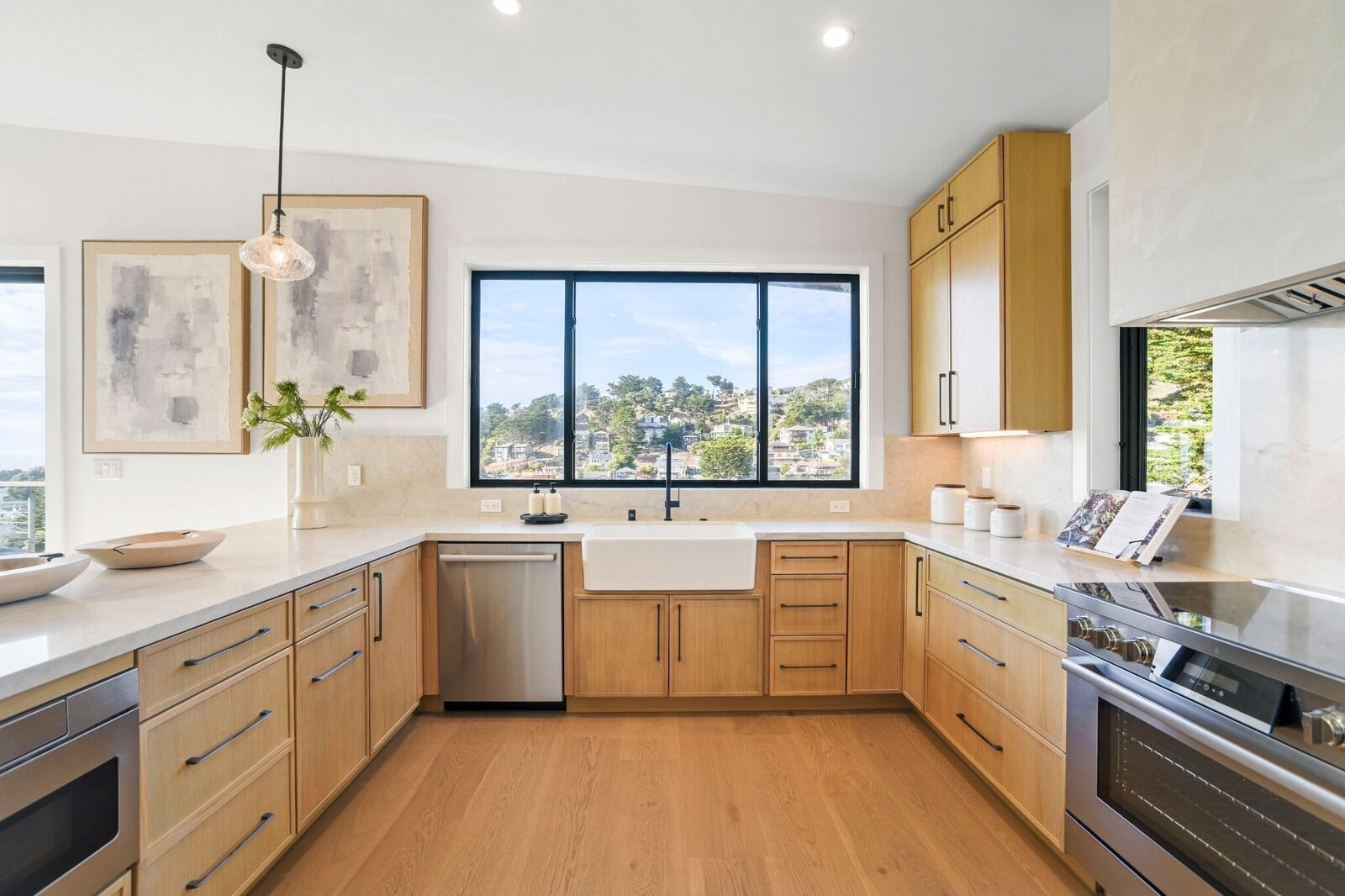 mls16_michael-jimenez-pacifica-realtor-homes-for-sale-large-home-by-the-ocean-redfin-zillow-estimate