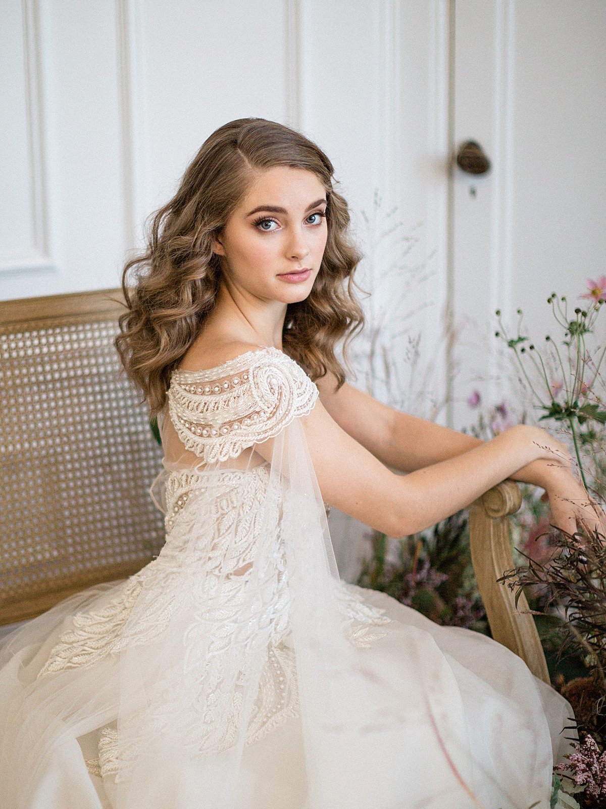 Odette-Swan-Angel-Wedding-Dress-JoanneFlemingDesign-JustinaBilodeauPhoto (15)_WEB