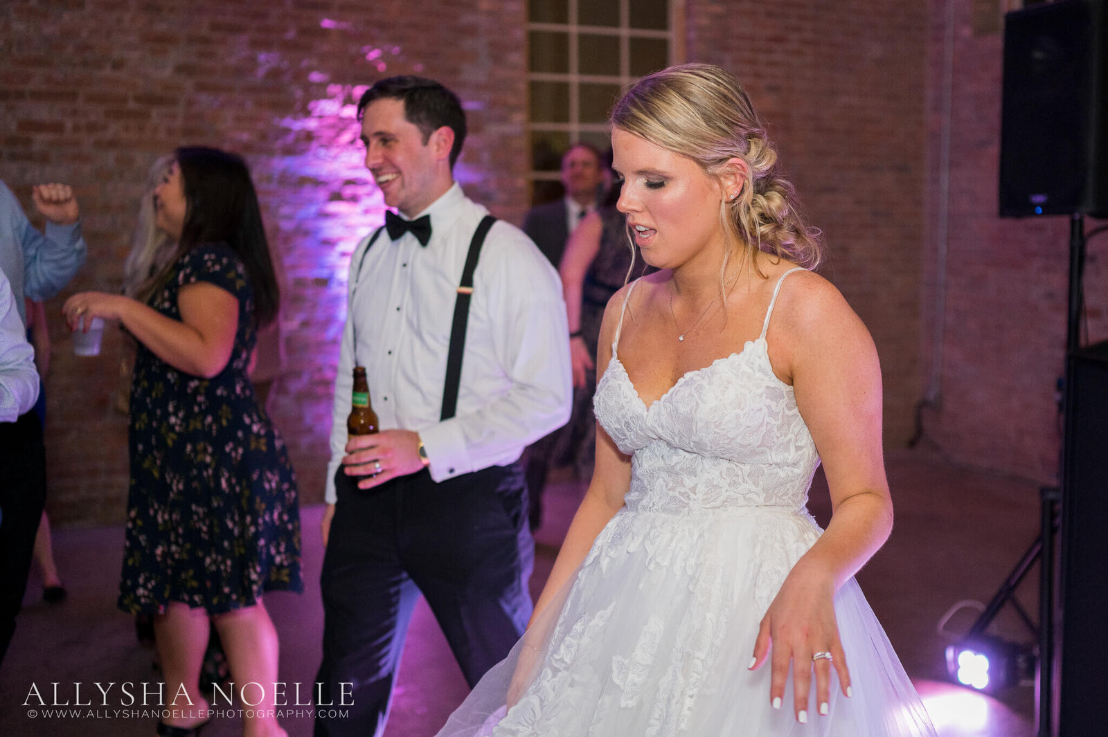 Wedding-at-The-Factory-on-Barclay-in-Milwaukee-1285