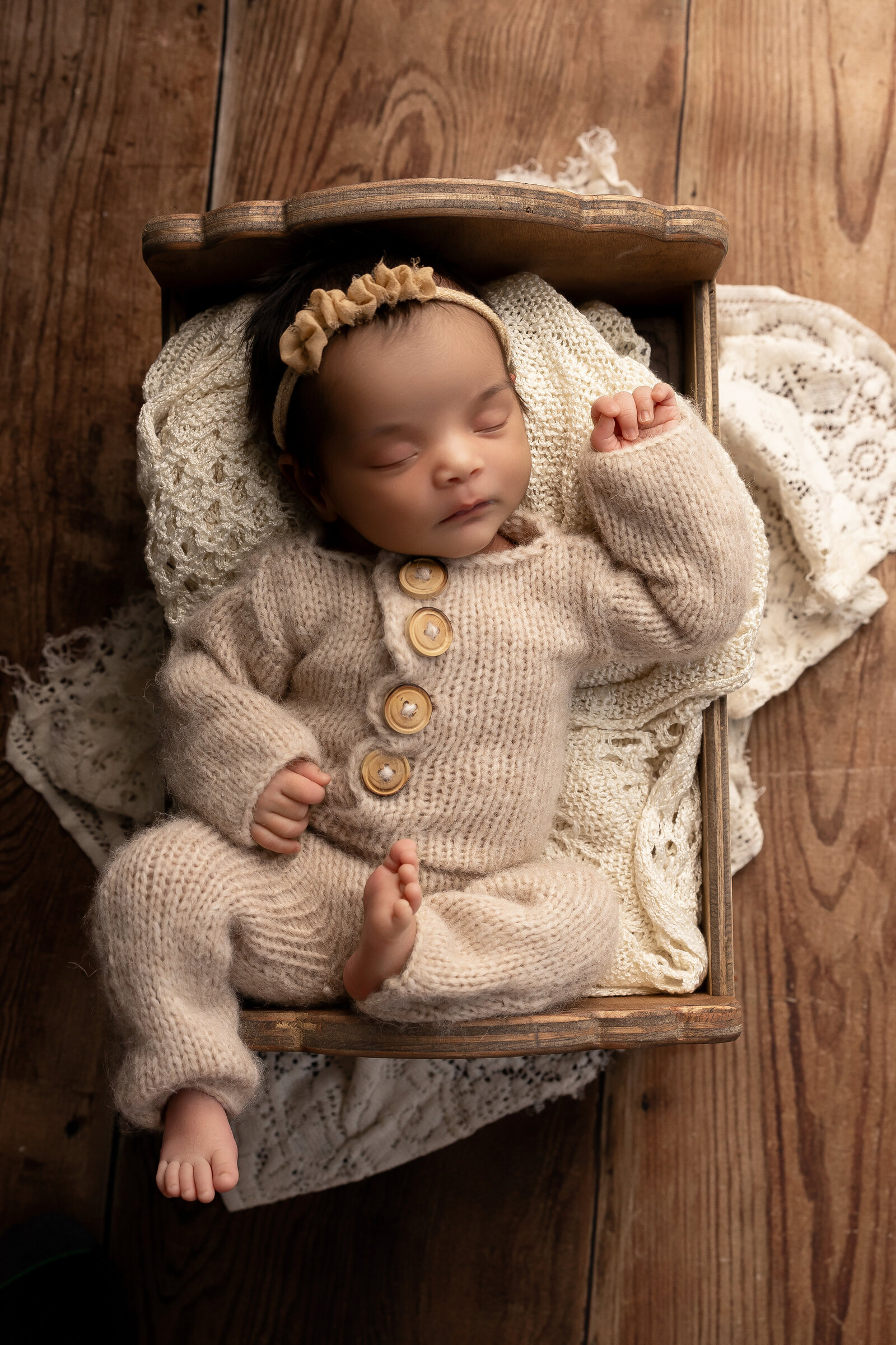 Dixon, Ca Newborn Photographer | Posed Newborn Photography | In-studio newborn photography