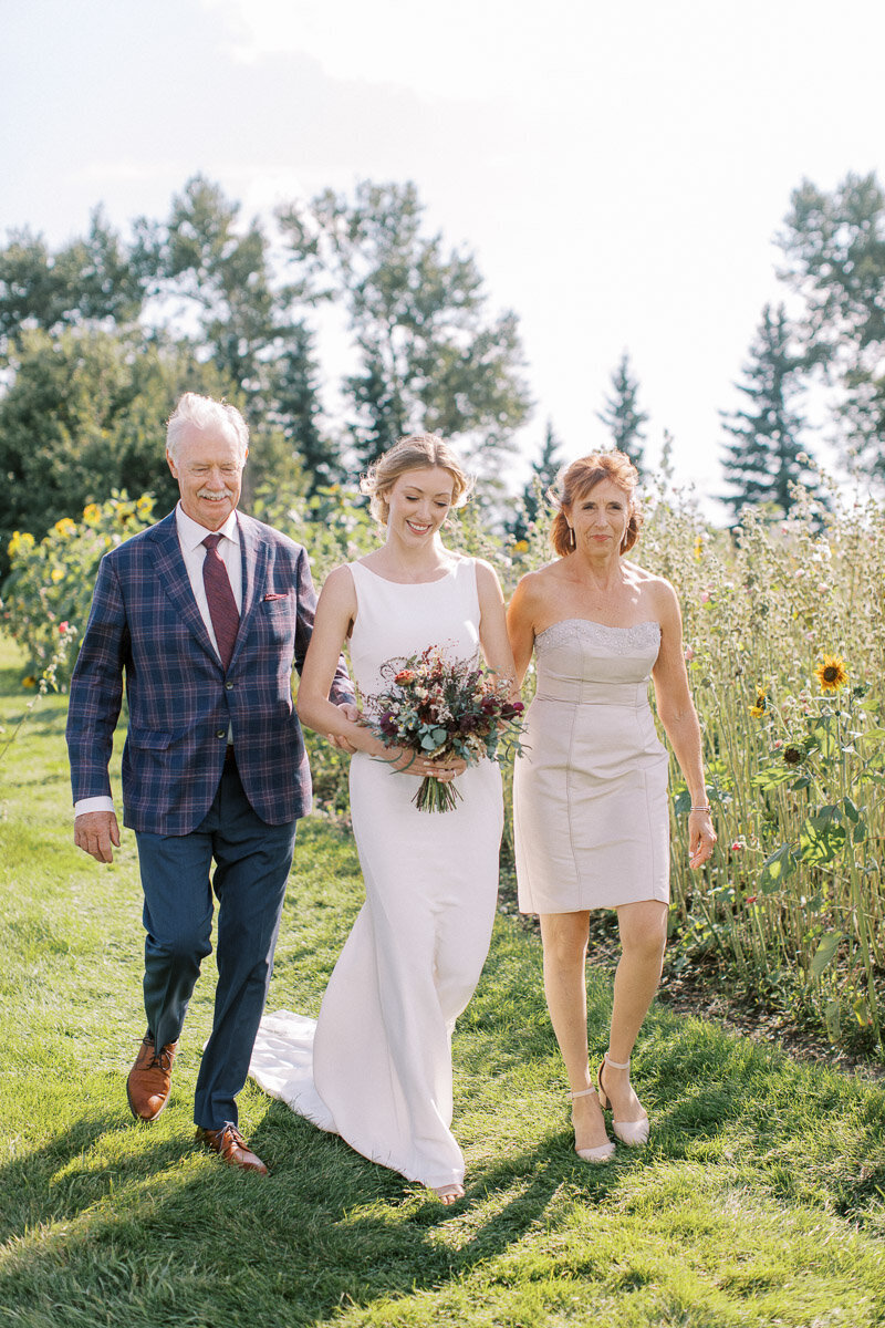 The-Gathered-summer-wedding-Calgary-wedding-photography-40