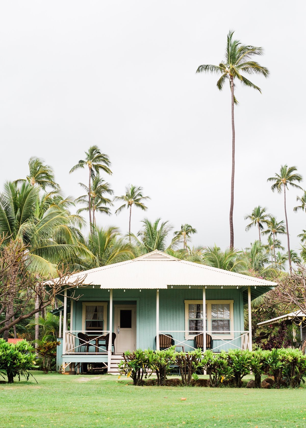 waimea-plantation-cottages-kauai-destination-wedding-photography-cameron-zegers