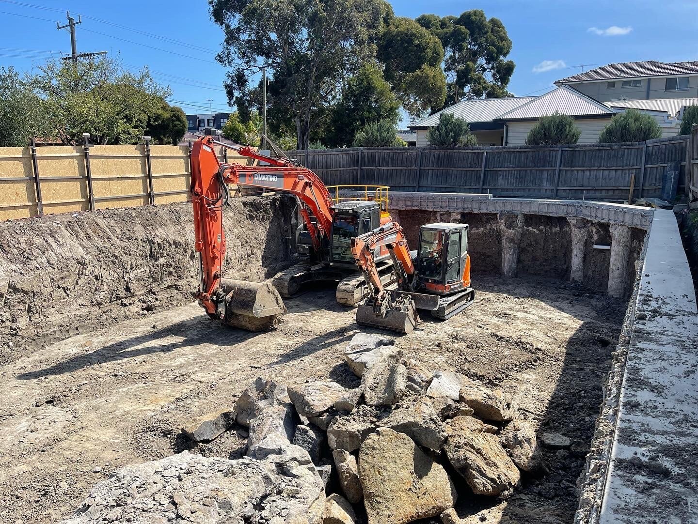 25T_5T_excavator_basement_dig