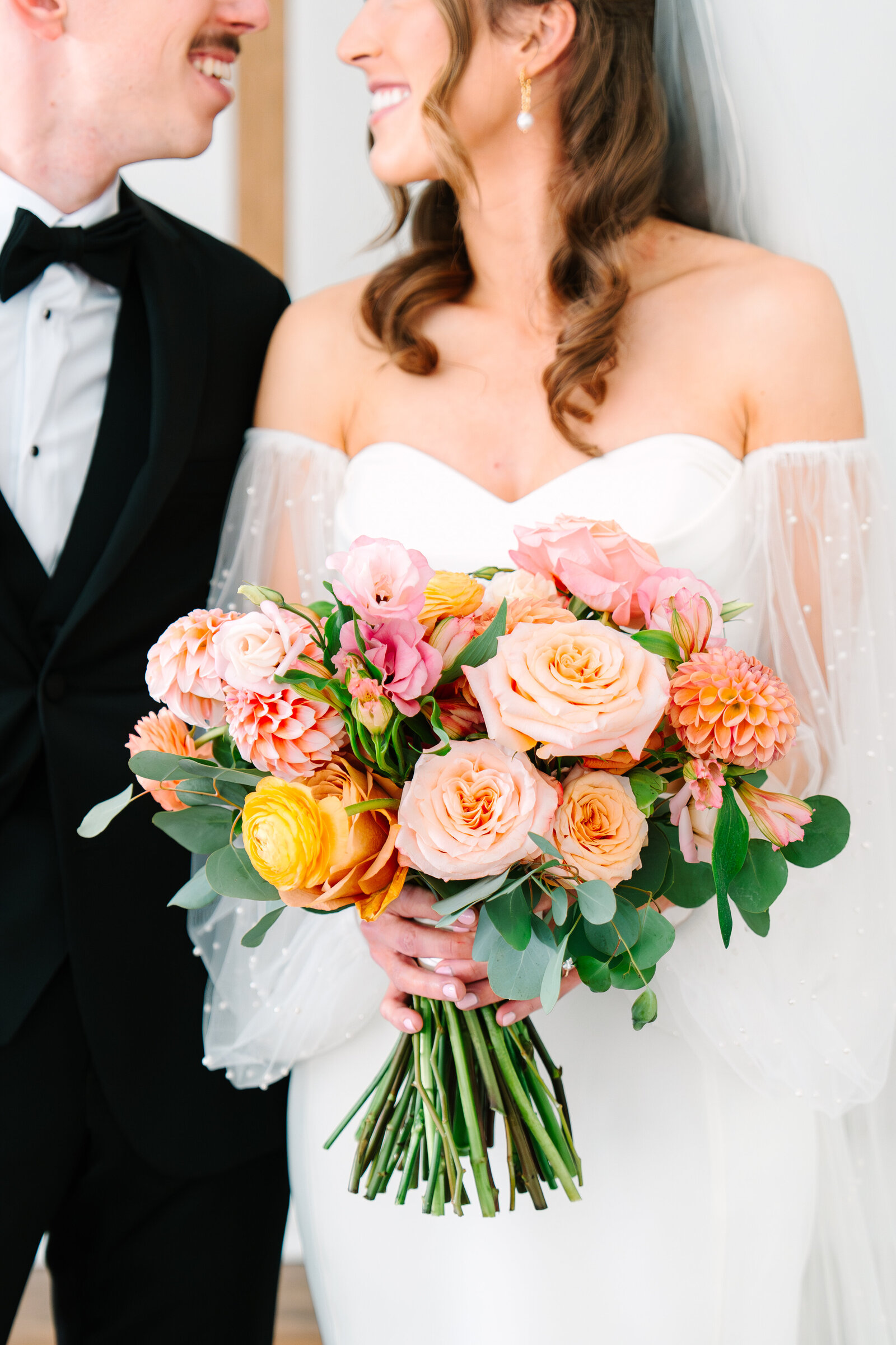 brittney moseby photography evansville wedding photographer and videographer luxury weddings and events husband and wife photo video team editorial posing top photographer in indiana-4