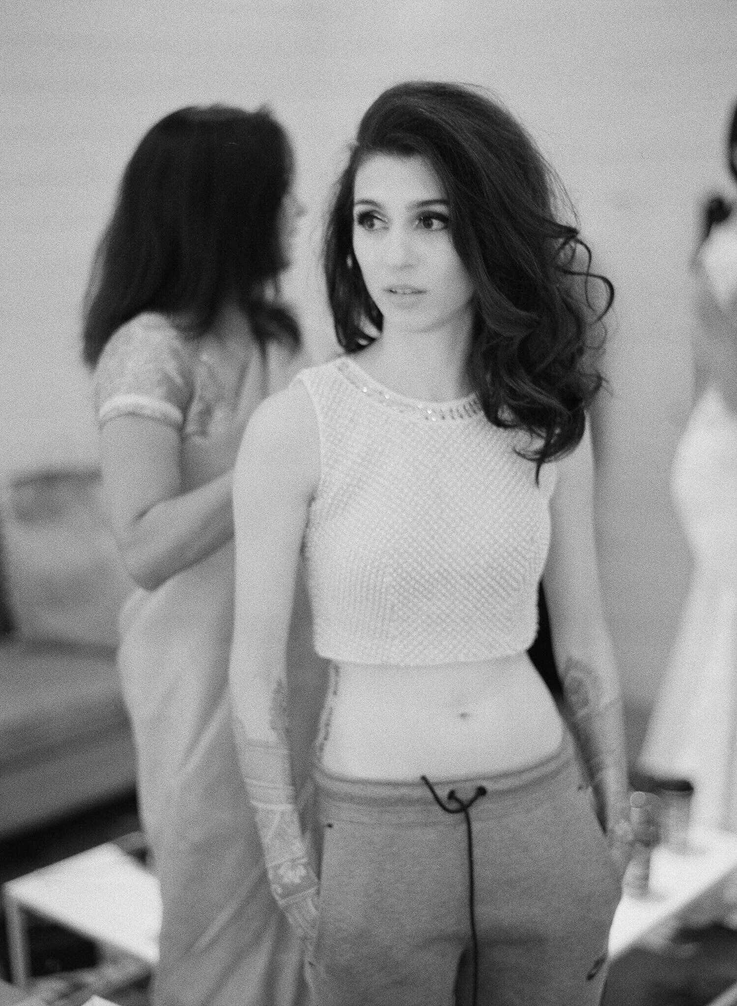 AUSTIN-MODERN-MONOCHROMATIC-INDIAN-WEDDING-00229