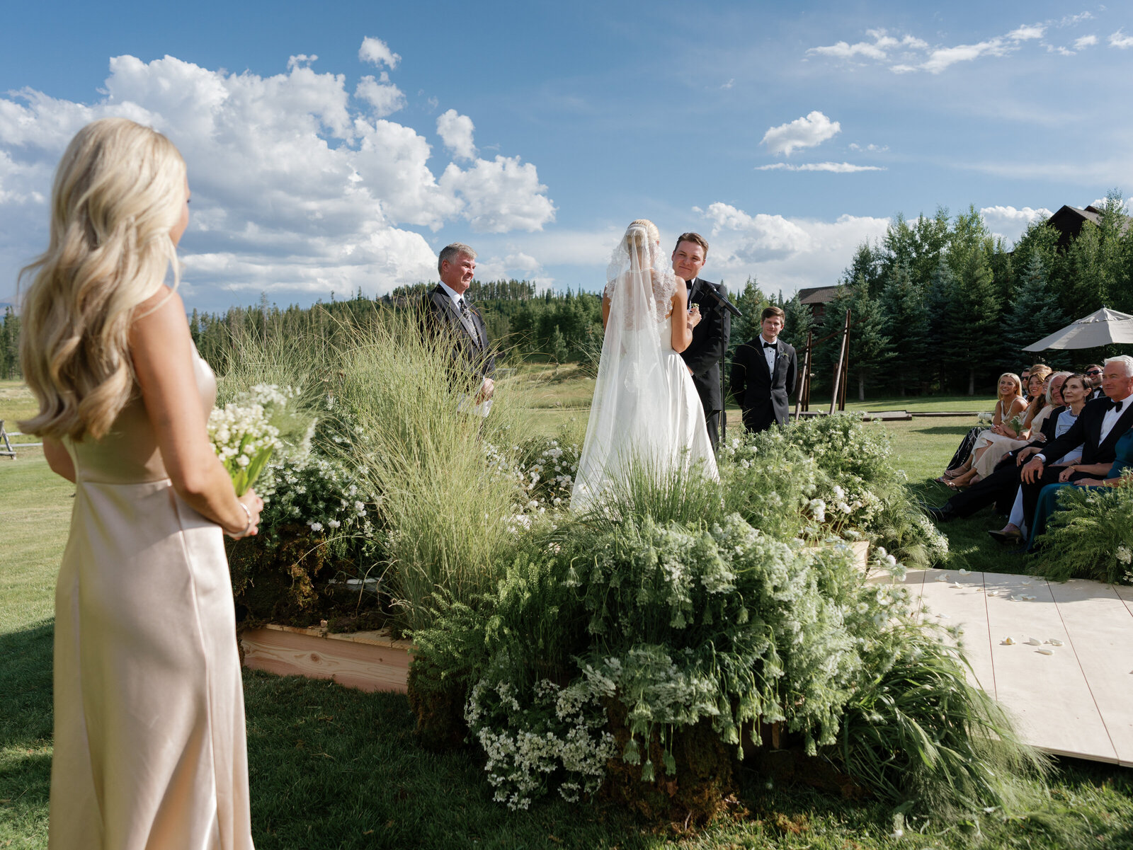 69-kelseycowley_weddingpreview_olivia&graydon