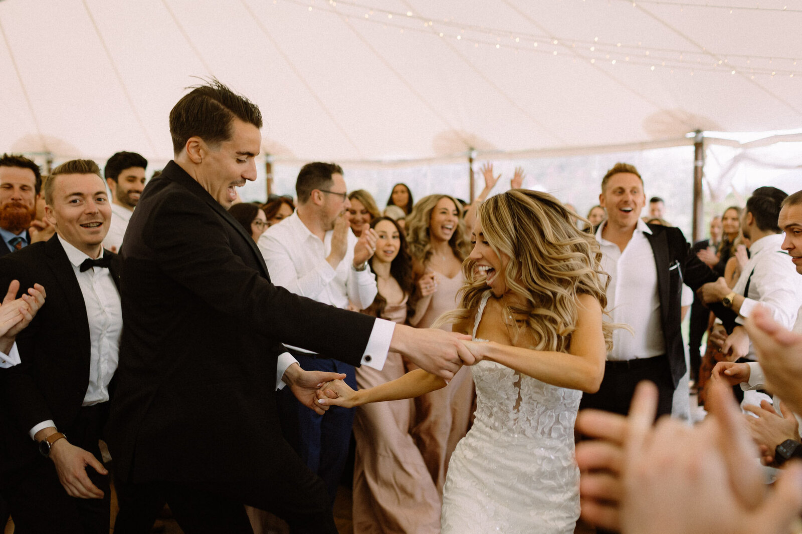 wedding dancing at see ya later ranch in okanagan falls