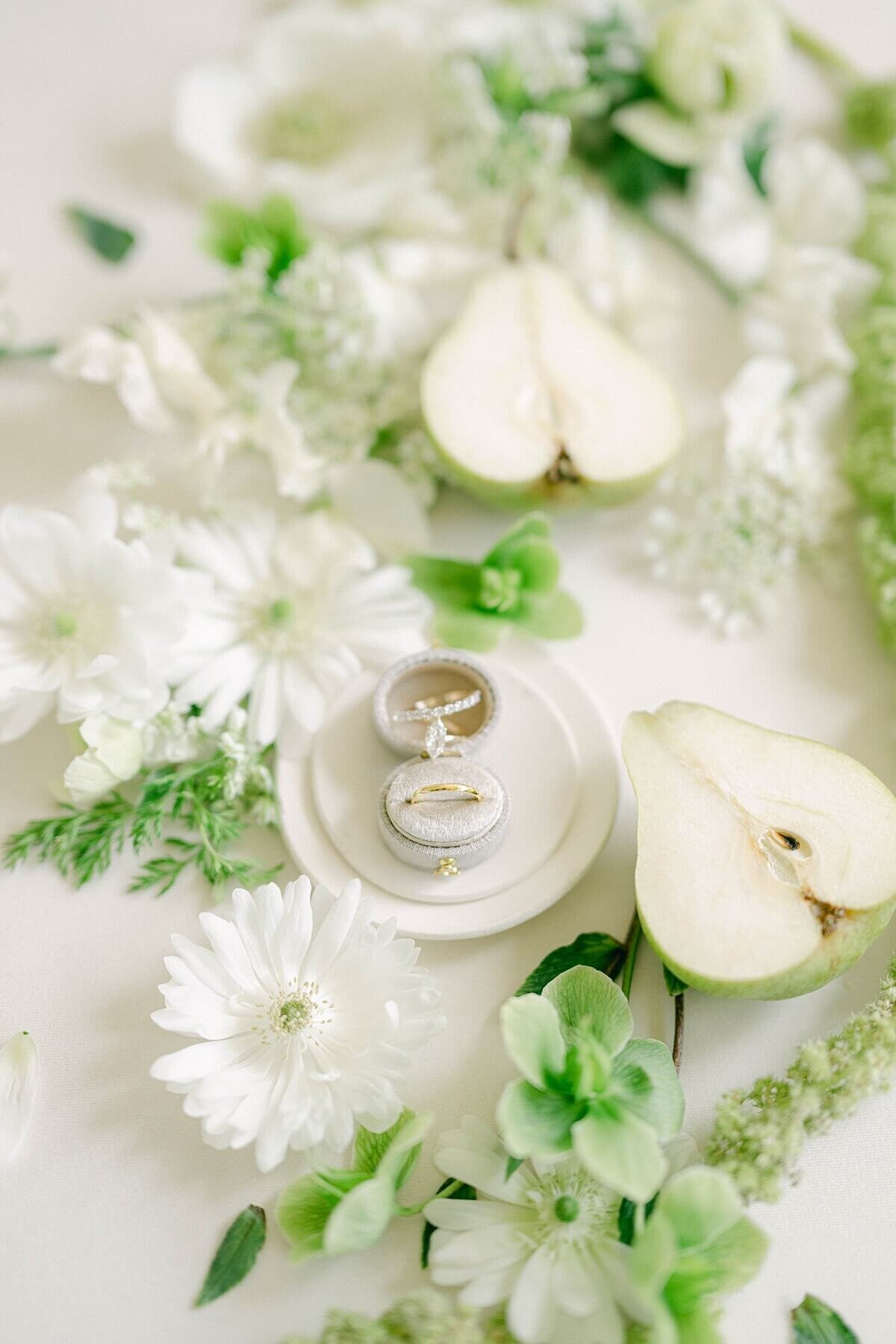 lace-and-belle_modern-old-money-wedding-inspiration-lbi-national-courtney-simpson-photography-4