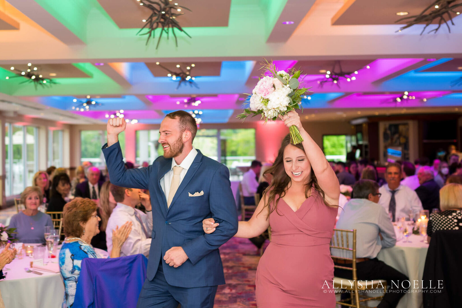 Wedding-at-River-Club-of-Mequon-704