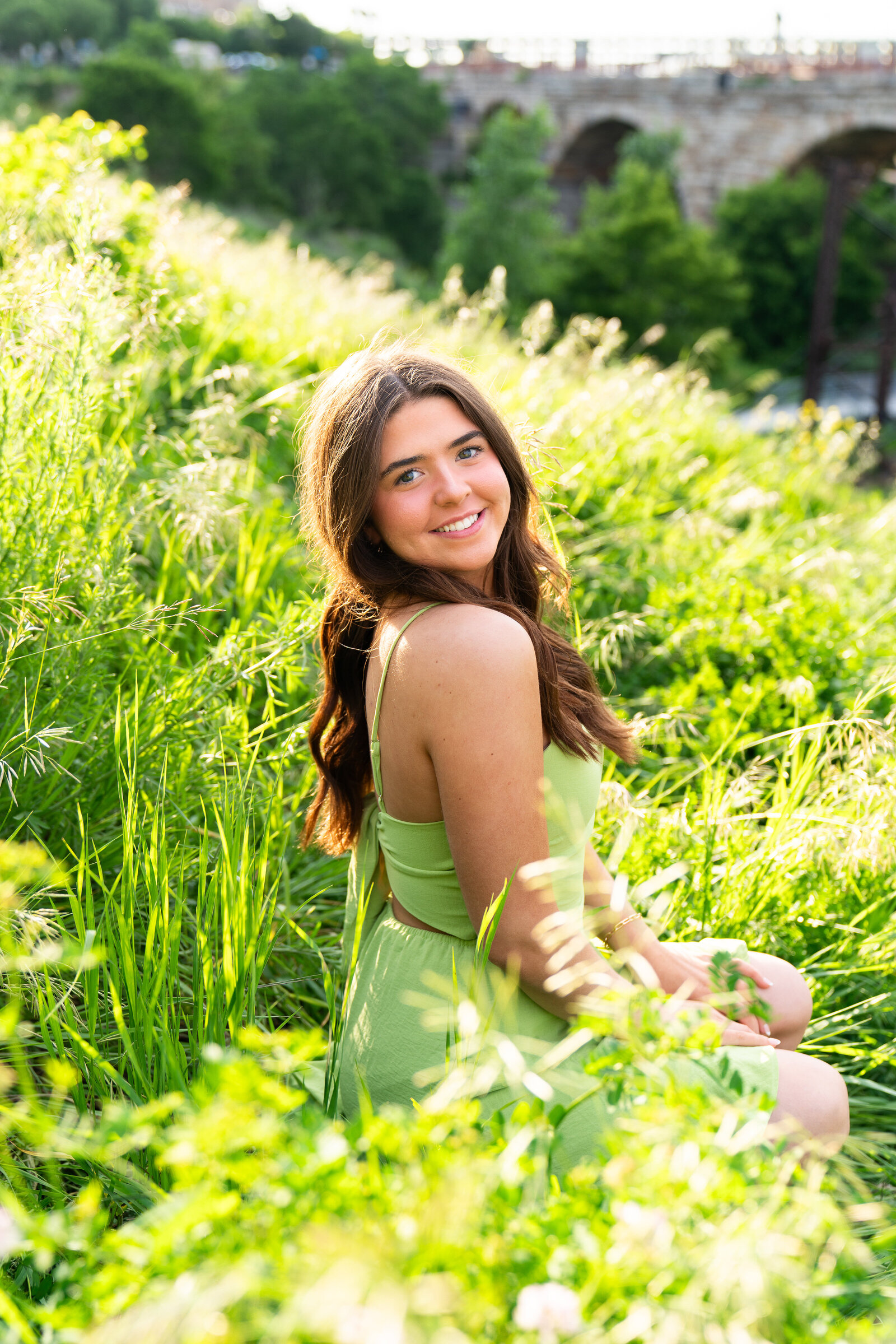 senior pictures in field