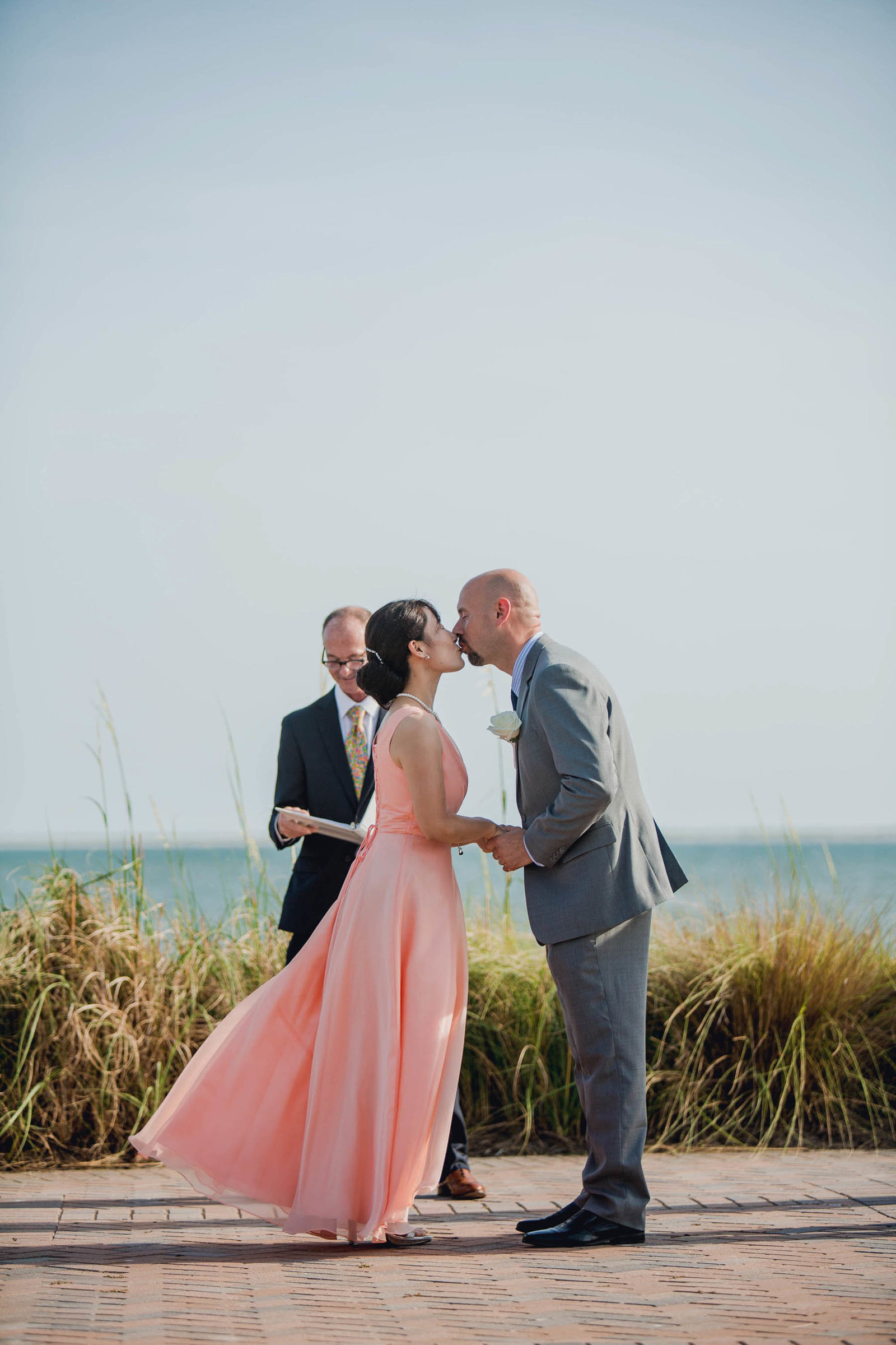 Bride and groom kiss, Seabrook Island Club, Charleston, South Carolina