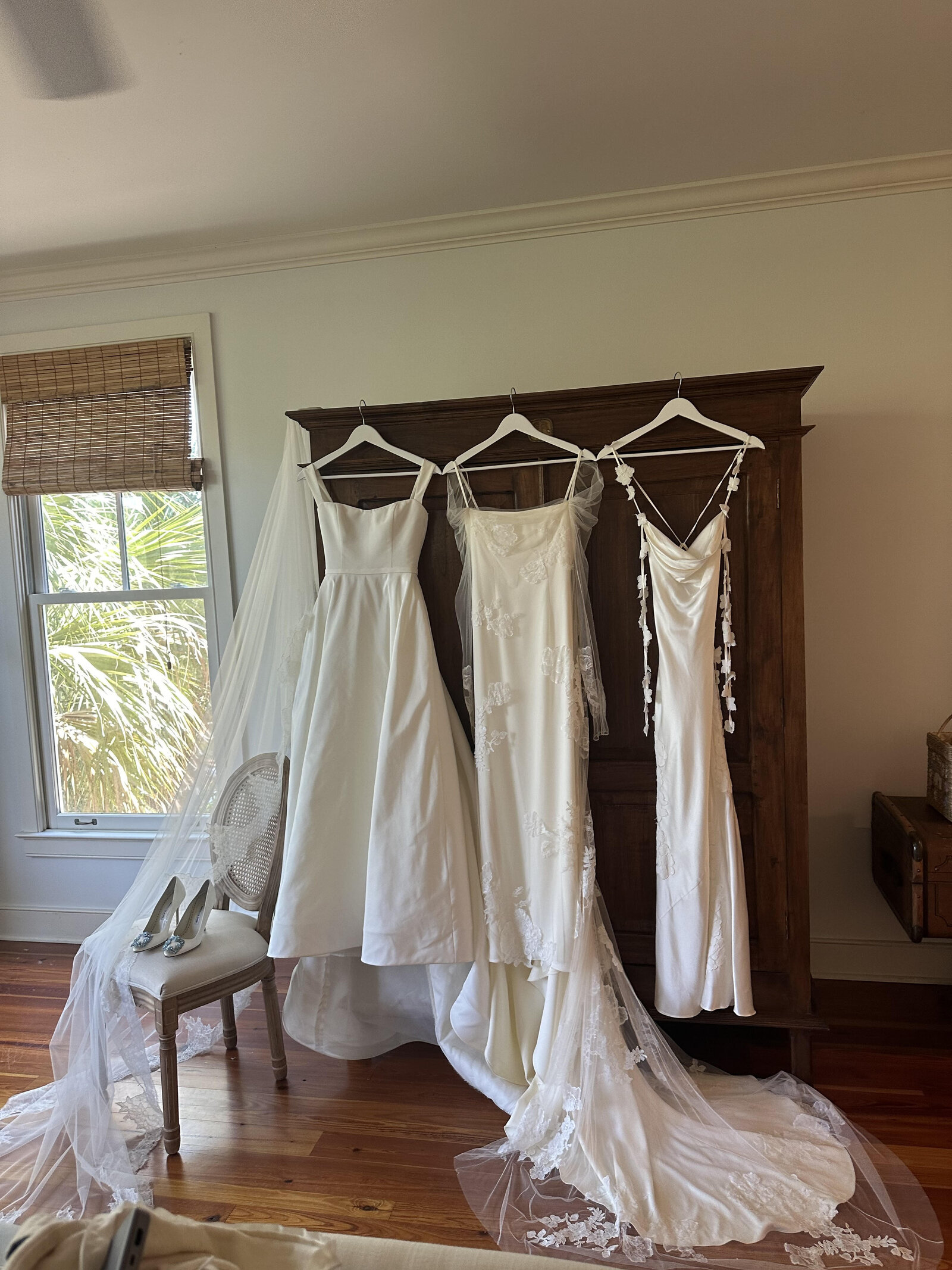 dresses color