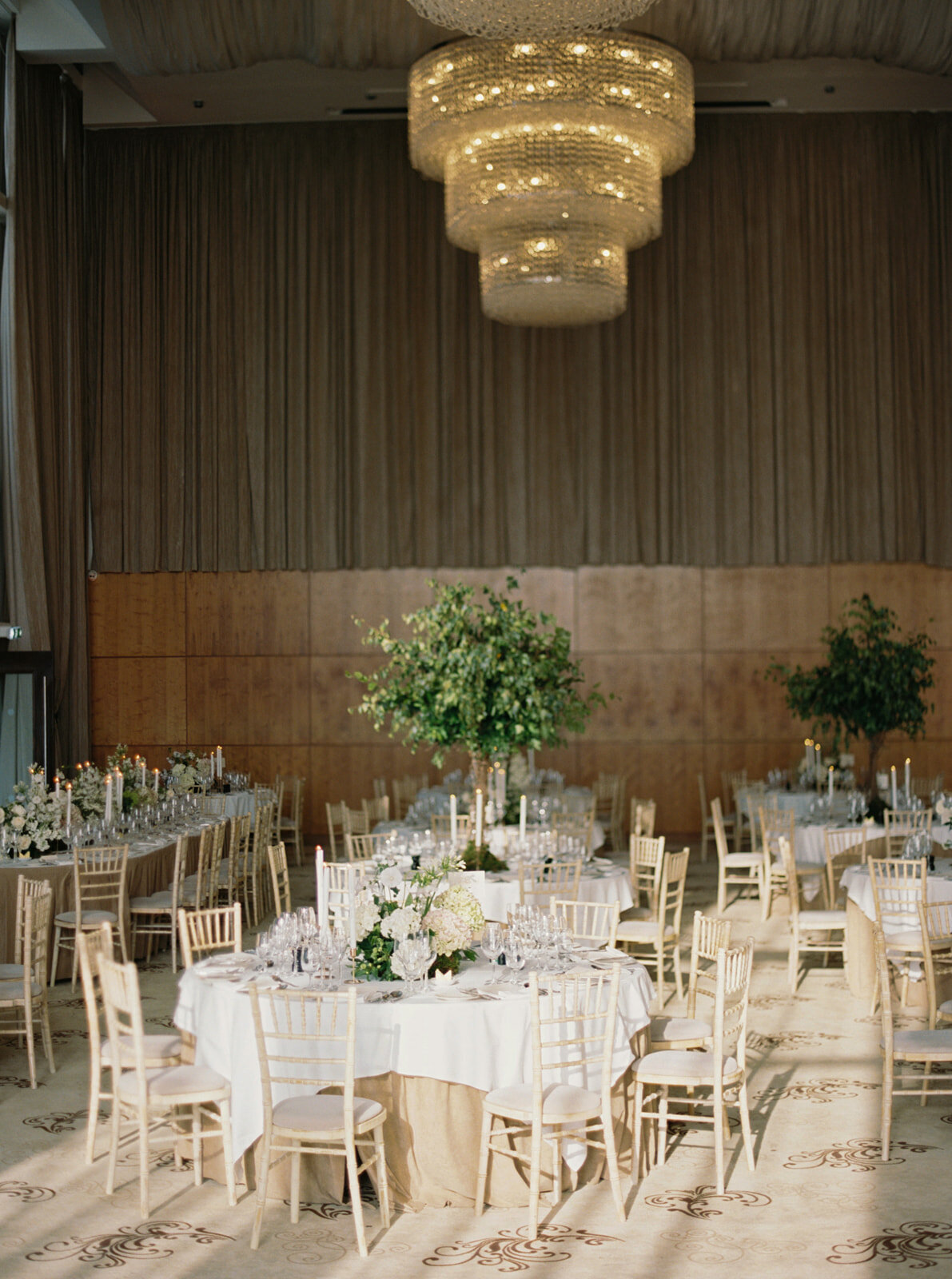 8.31-Chloe-Paris-Castlemartyr-Resort-Ireland-Wedding-1039