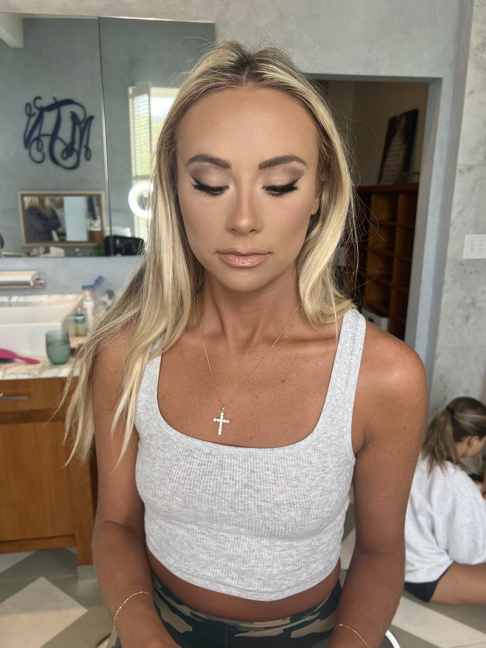 Facetune_14-04-2023-19-04-26