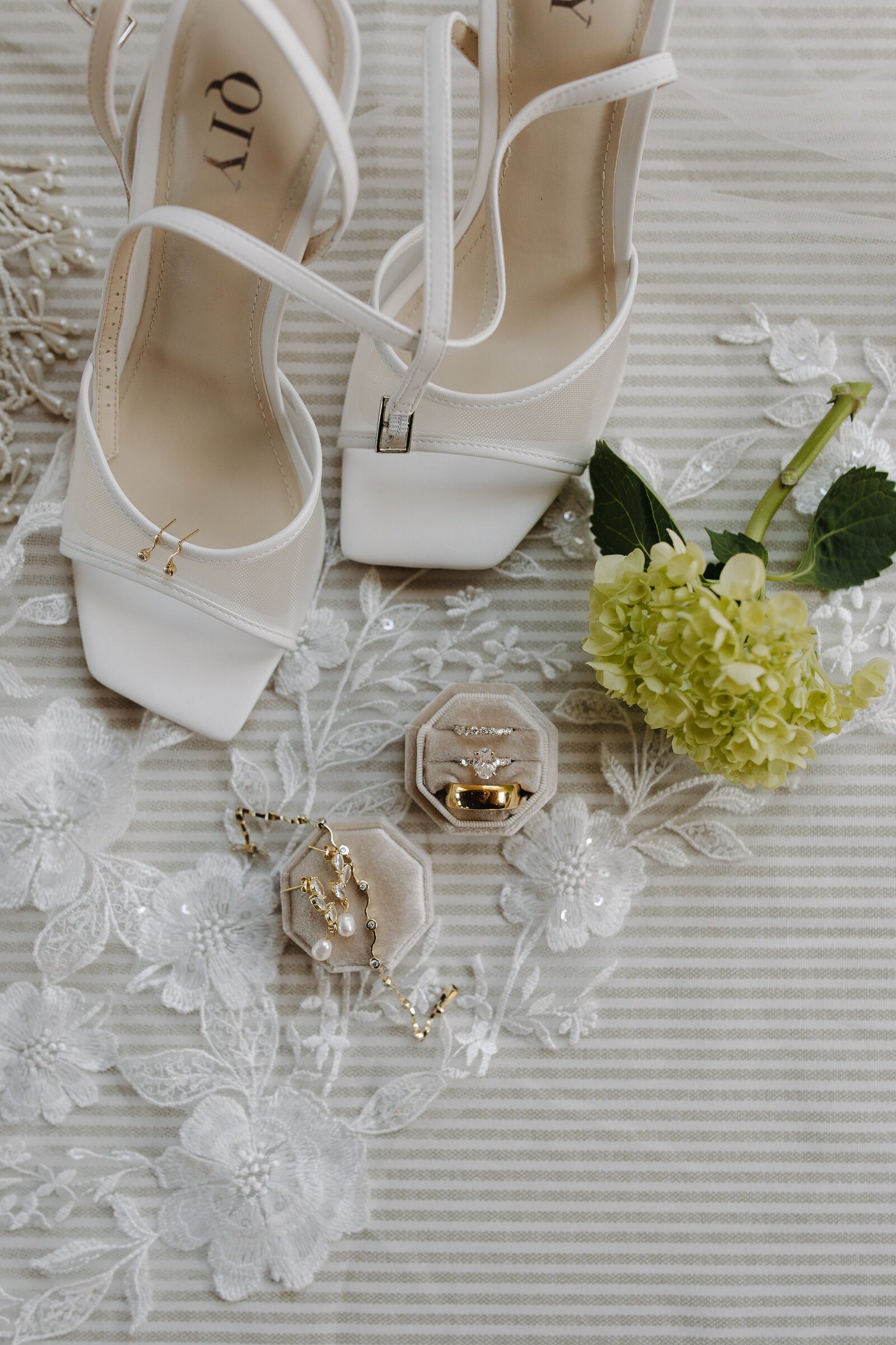 Kylie Hagerman Photography Storytelling Wedding Photographer in Indiana — Weddings 25