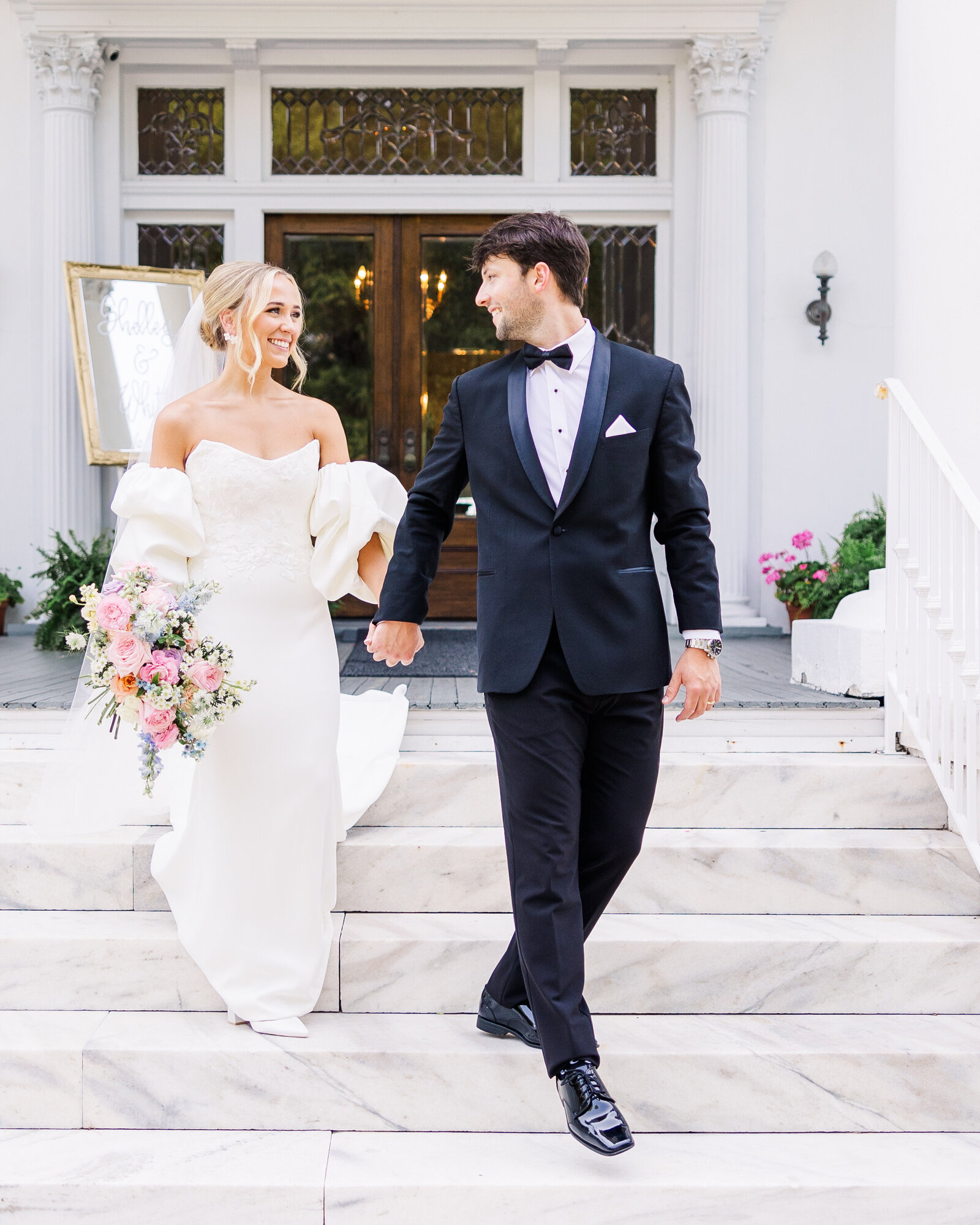 Luxury wedding photography in Alabama featuring Shelby and Whitt's wedding day captured with a fine art approach by Abby Bell Photography.