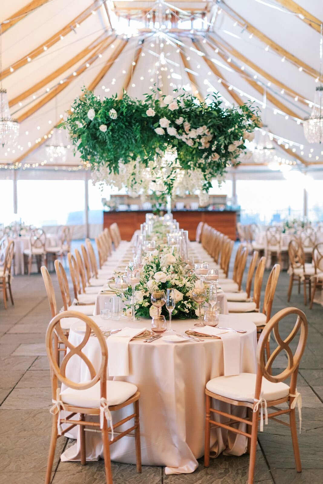 leila-james-events-newport-rhode-island-luxury-wedding-planner-castle-hill-inn-venue-jillian-knight-wedding-photographer-A.Reception40 copy
