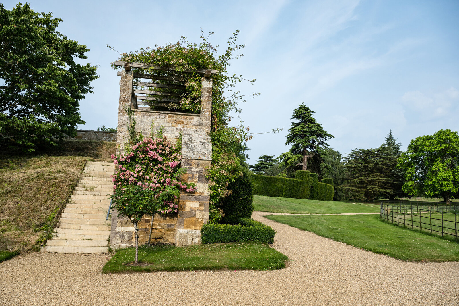 Rockingham-Castle-wedding-photography-1009