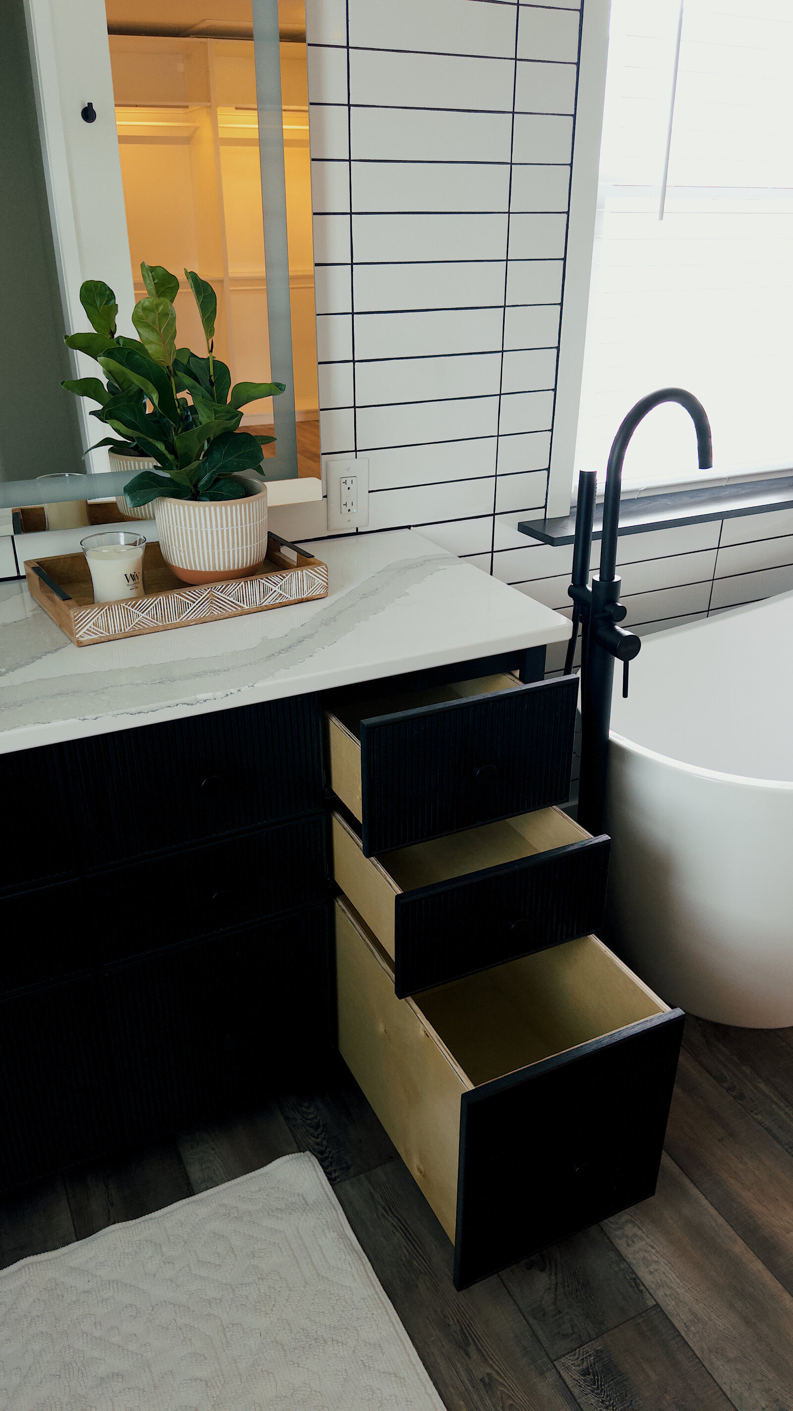 beaded-black-stain-vanities-19
