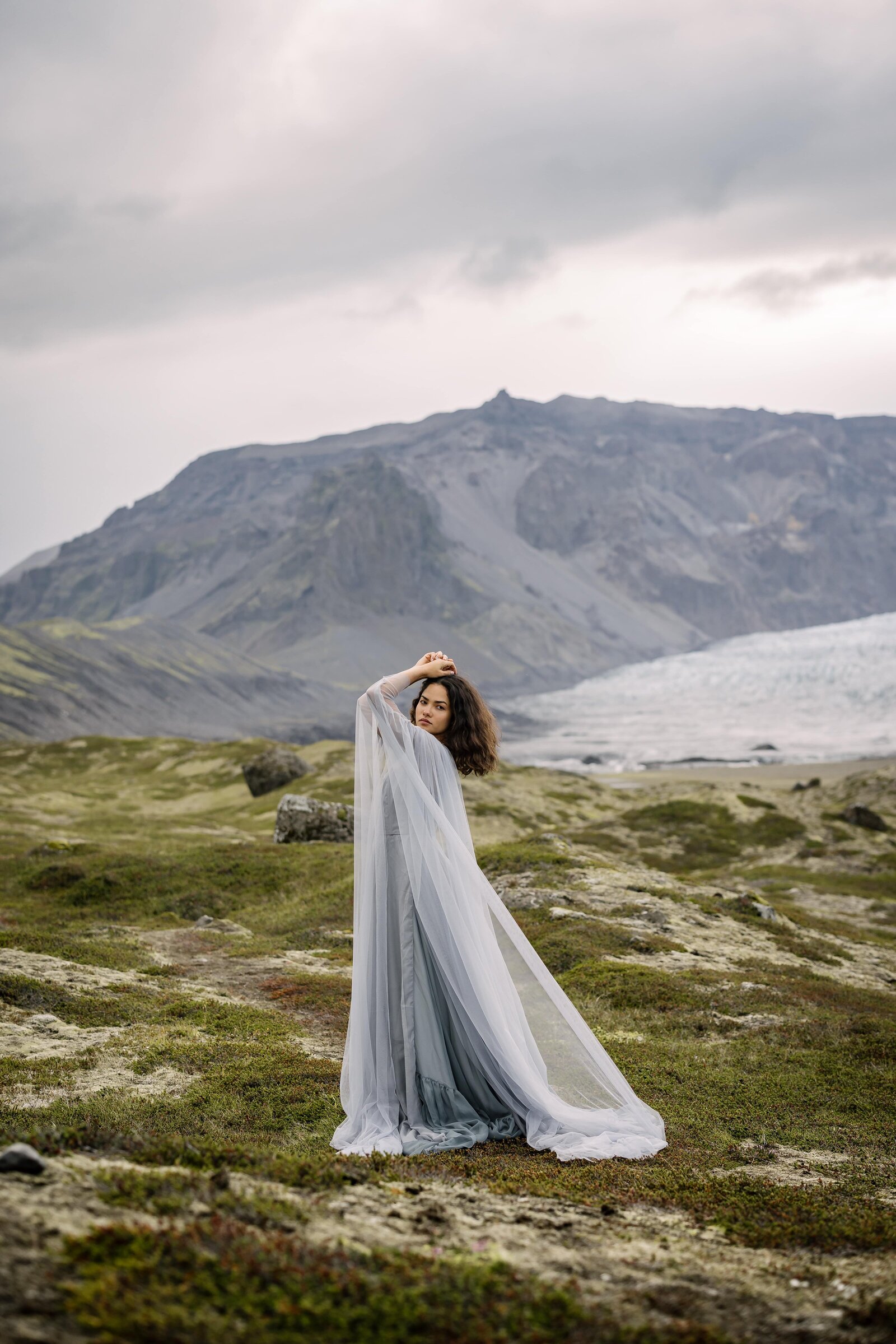 edgy modern mountain bride in Iceland