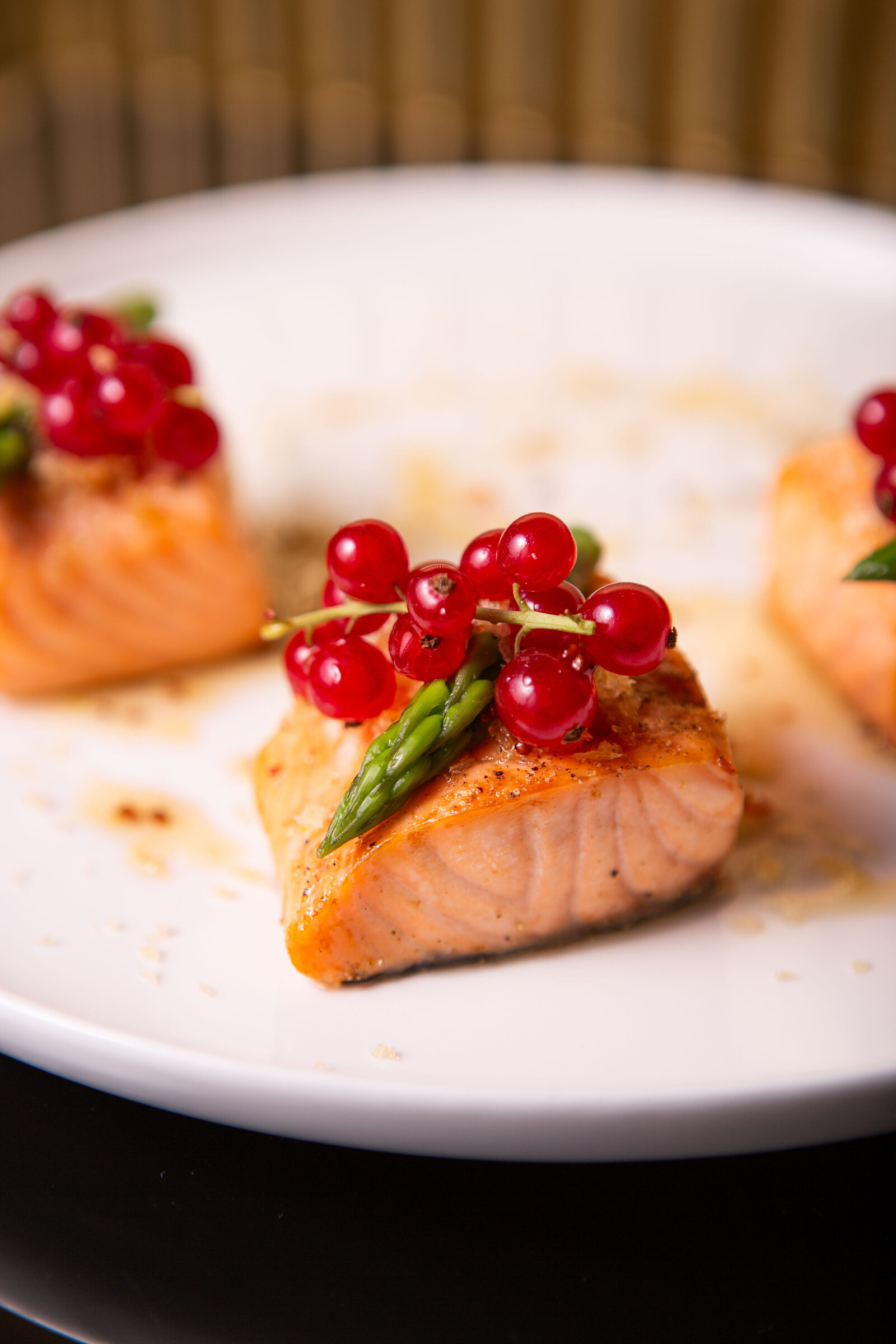 VyTA_NYE_Pan Seared Salmon with Grain Mustard and Honey Dressing,_Green Asparagus and Chilli Breadcrumb