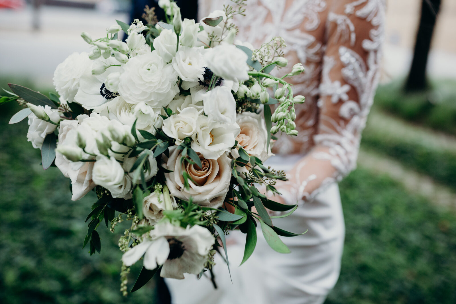 15-Bridgeport-Art-Center-Wedding-bouquet