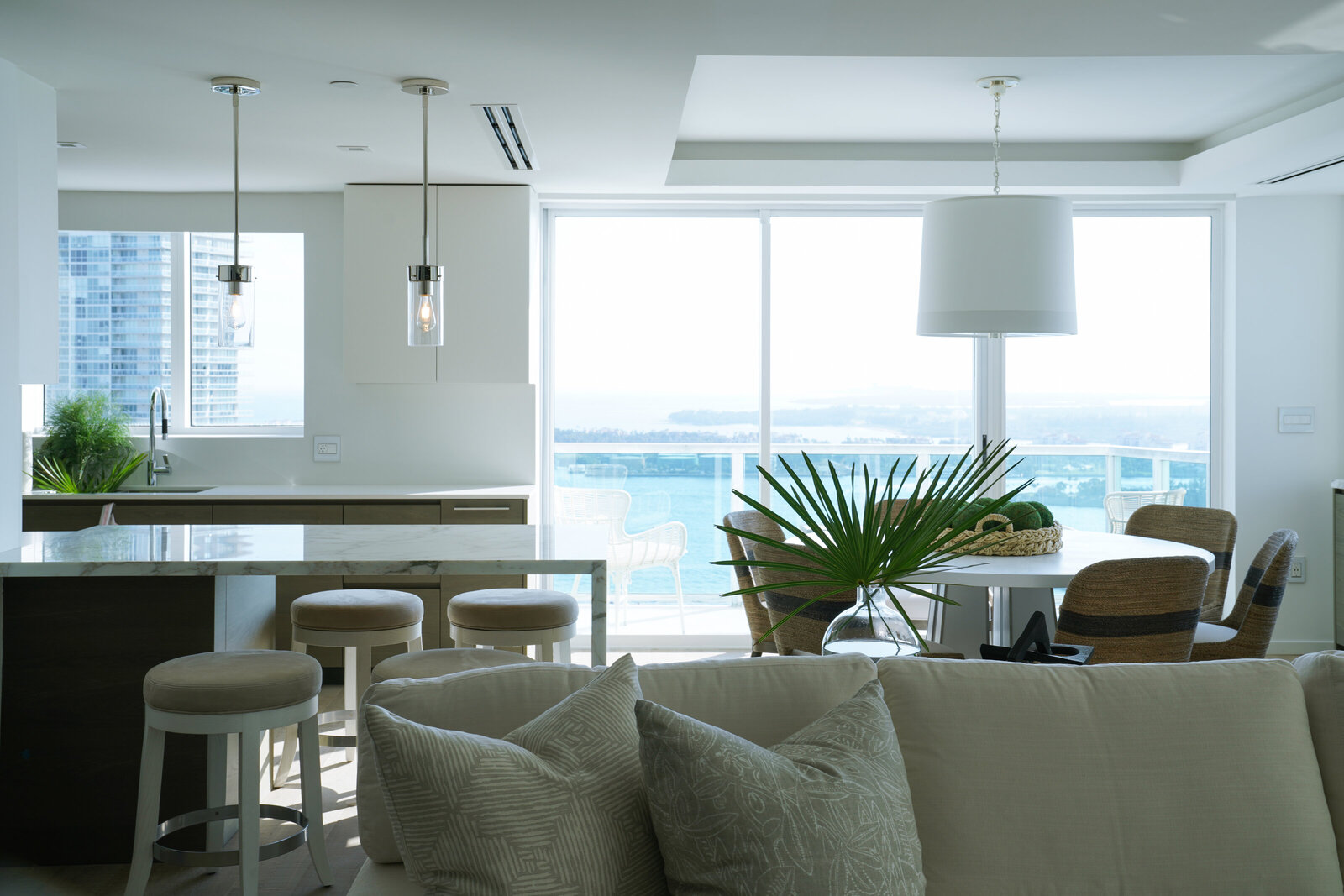 maggiecruzdesign_south beach penthouse_029