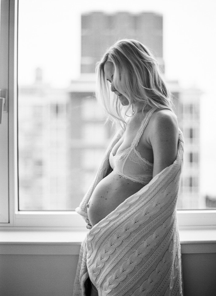 black and white film maternity photos in nyc