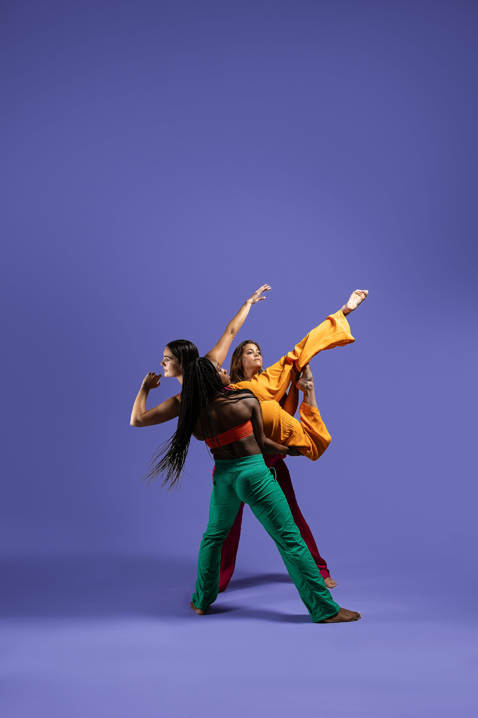 Group shot of dancer lifting a dancer