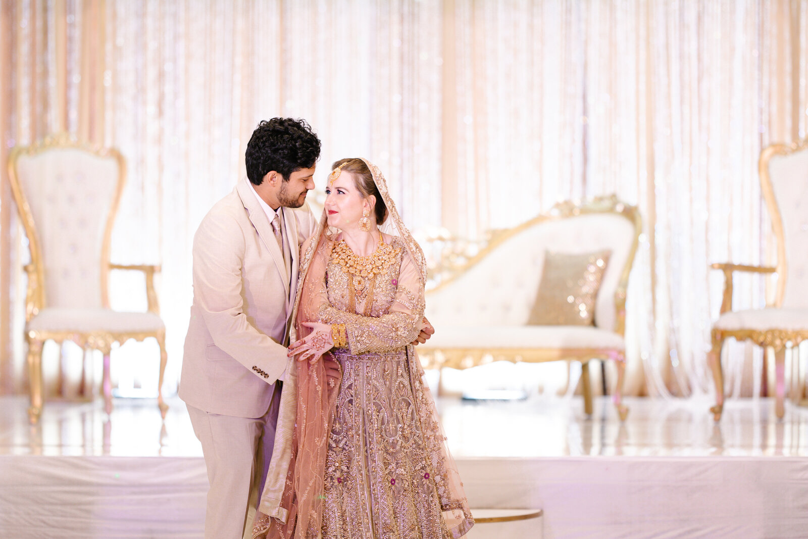 Dallas-desi-luxury-wedding-photographer