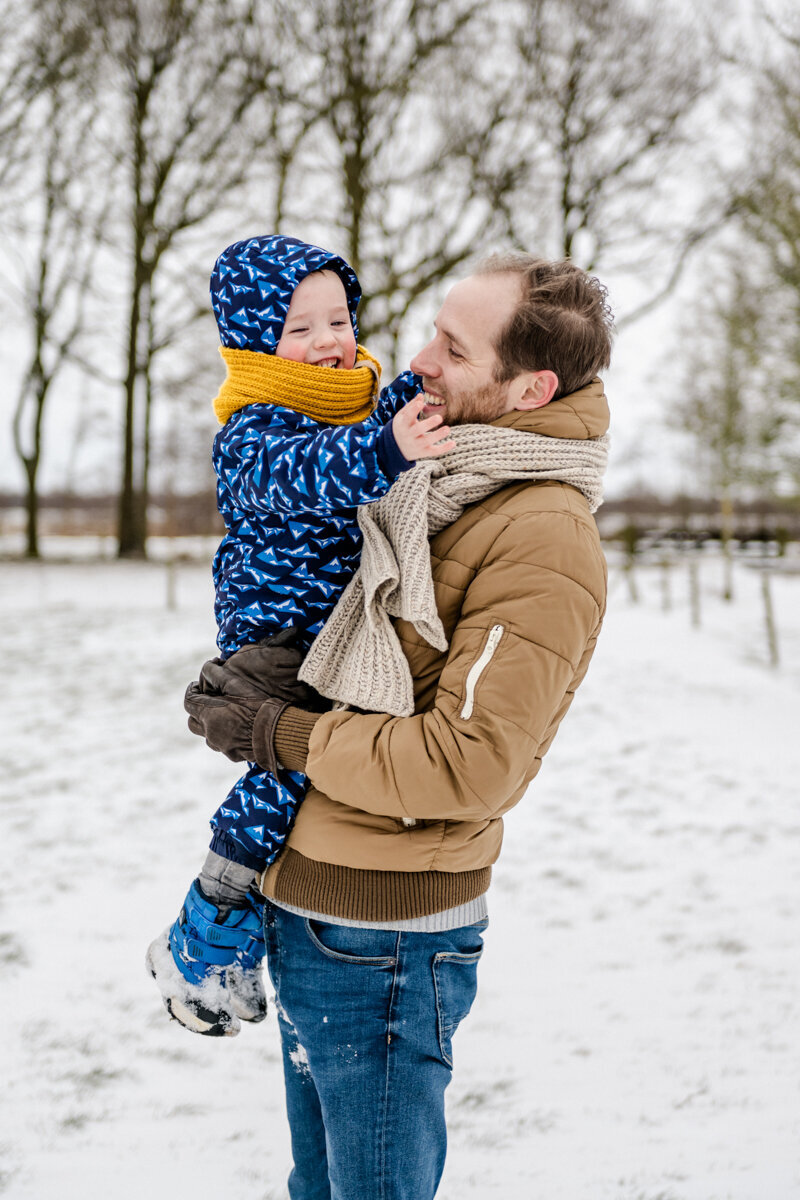 Wintershoot, winterfoto's, gezinsfoto's in de winter, fotograaf Friesland (3)