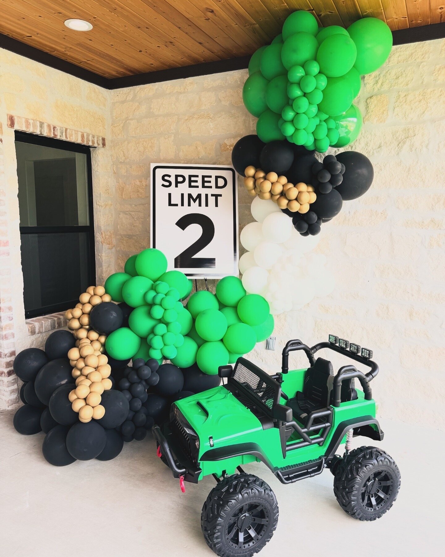 Austin - balloons -30