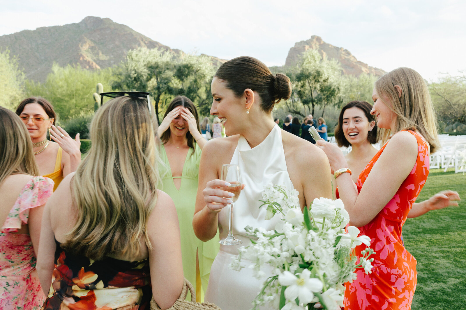 wedding-bouquets-white-flowers-bride-guests-champagne-glass