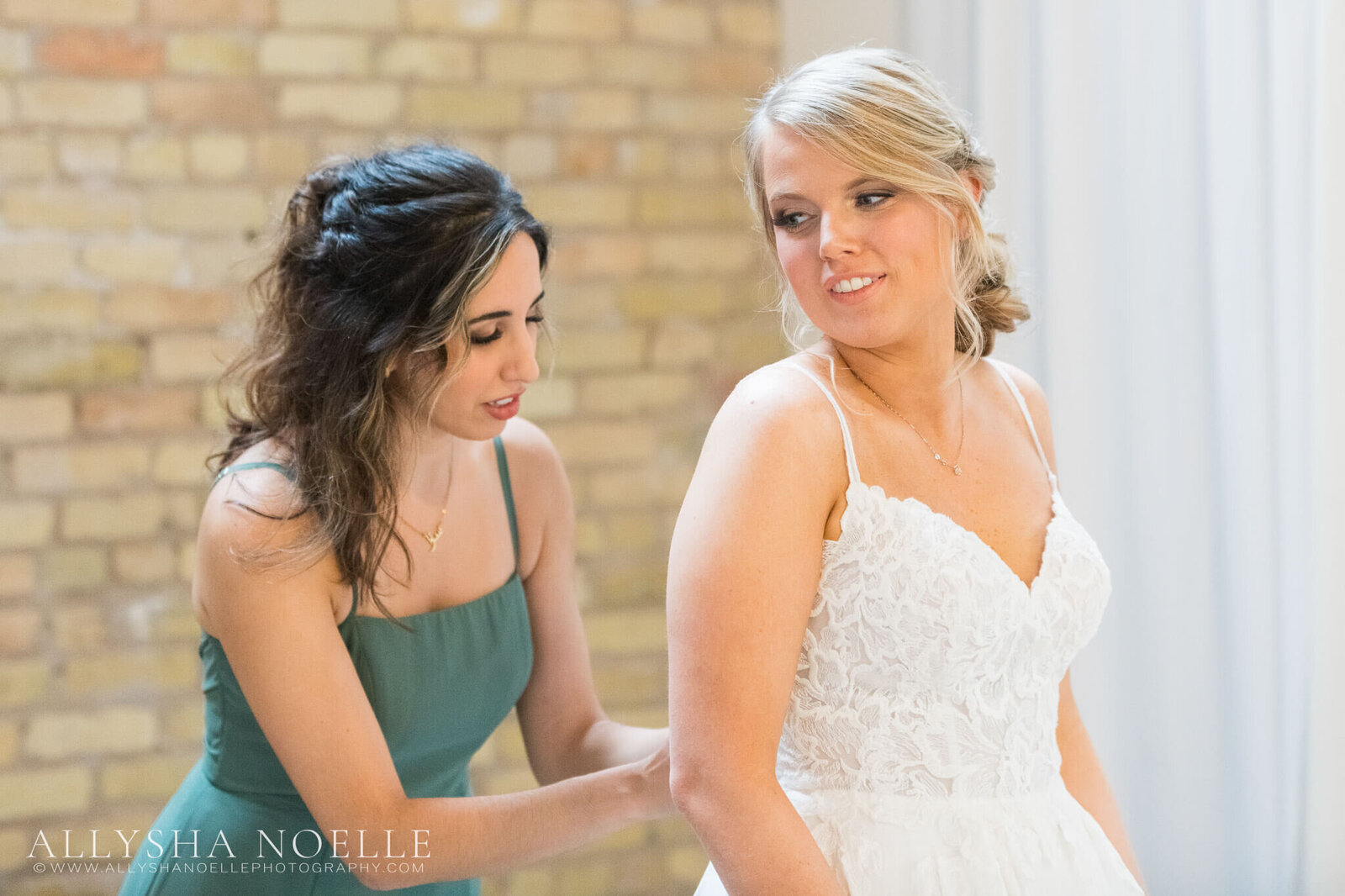 Wedding-at-The-Factory-on-Barclay-in-Milwaukee-0053