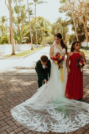 Sam+and+Eric+Wedding+-+First+flight+-+Fort+Zach+-+Key+West+Wedding+Planner+-+Florida+Keys+Wedding+Planning+-+Bride+and+Groom+-+The+Knot+-+Green+Wedding+Shoes+3