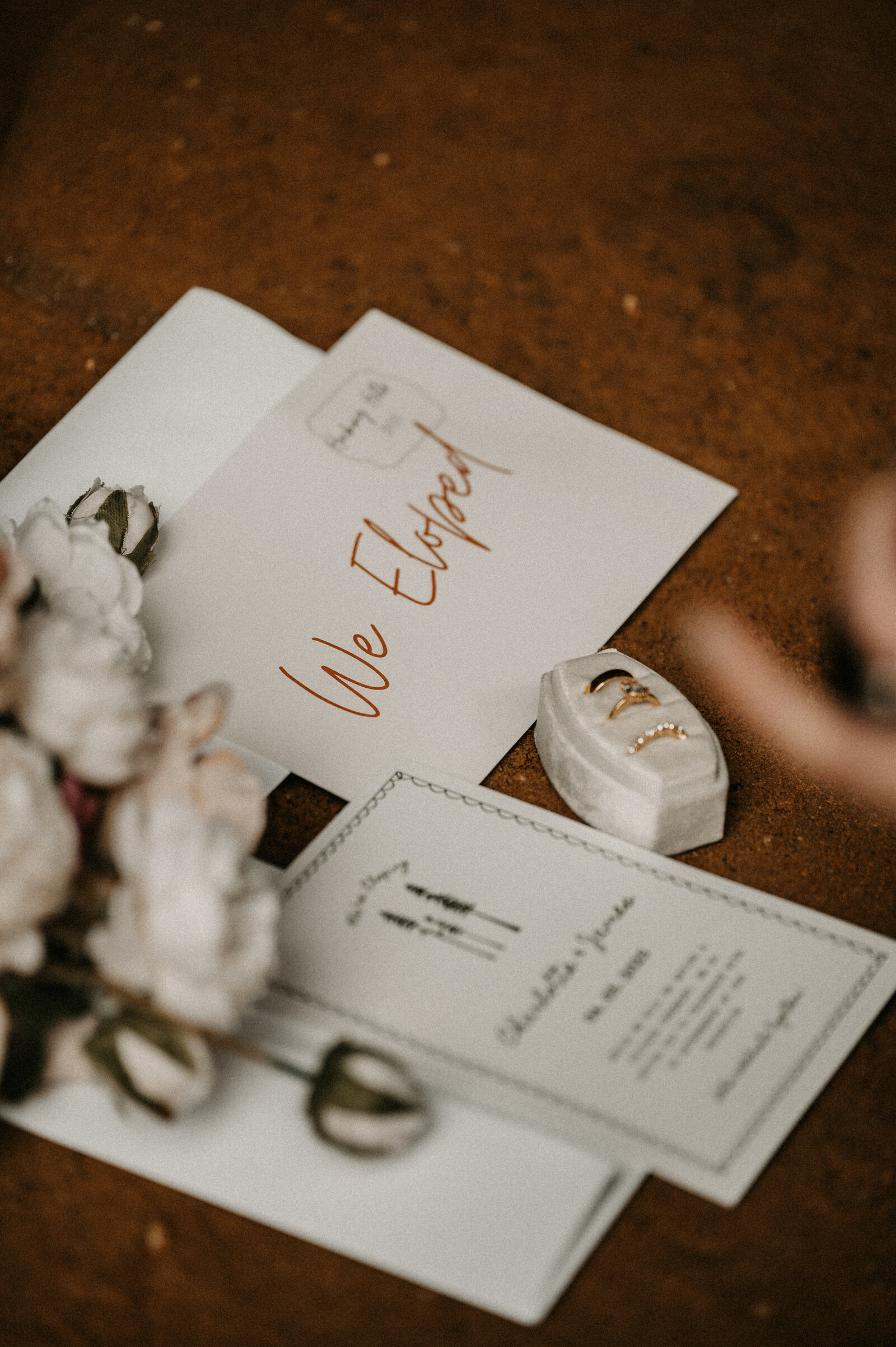 ELOPEMENT DETAIL PHOTO